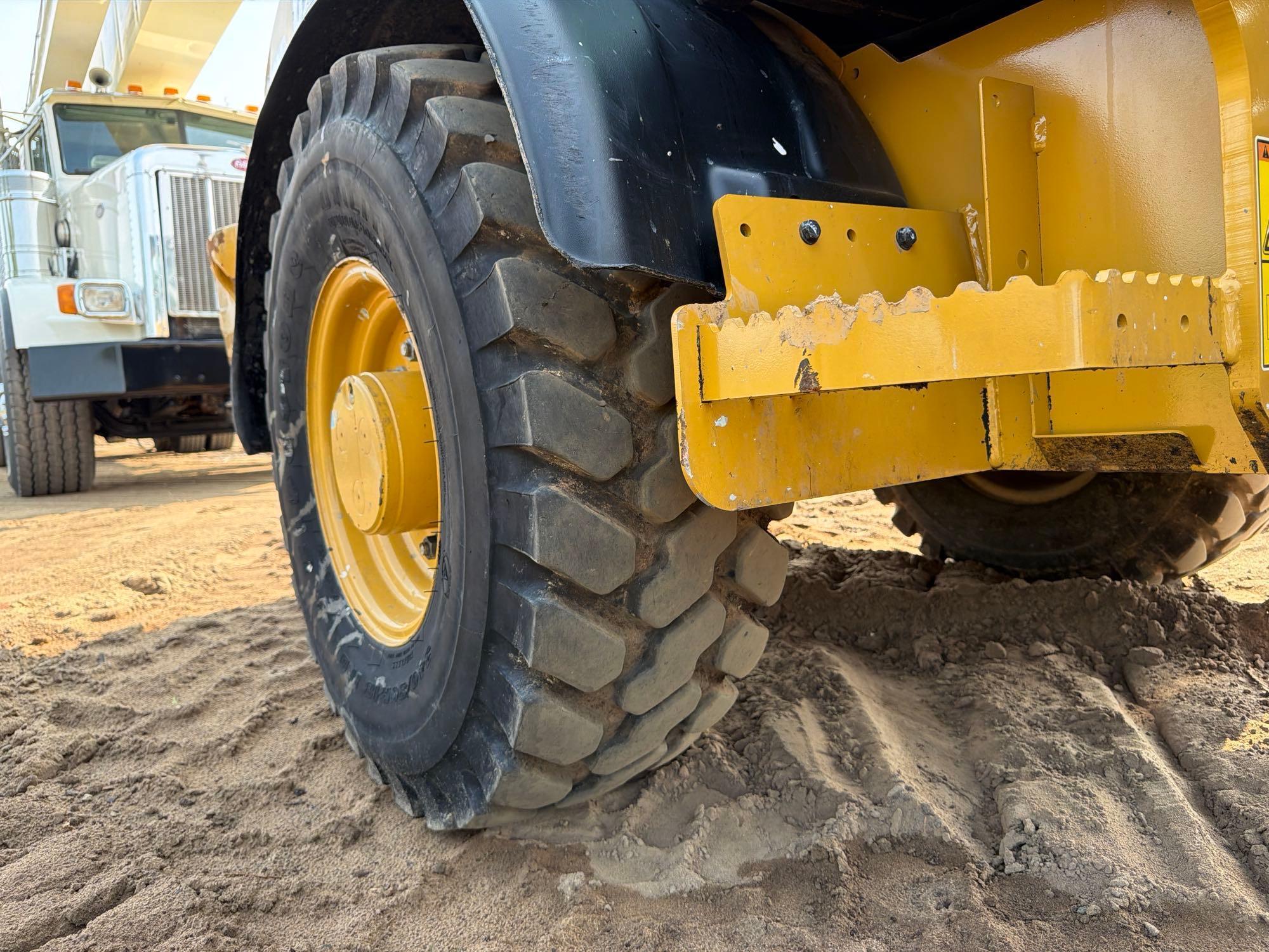 2020 Caterpillar 906