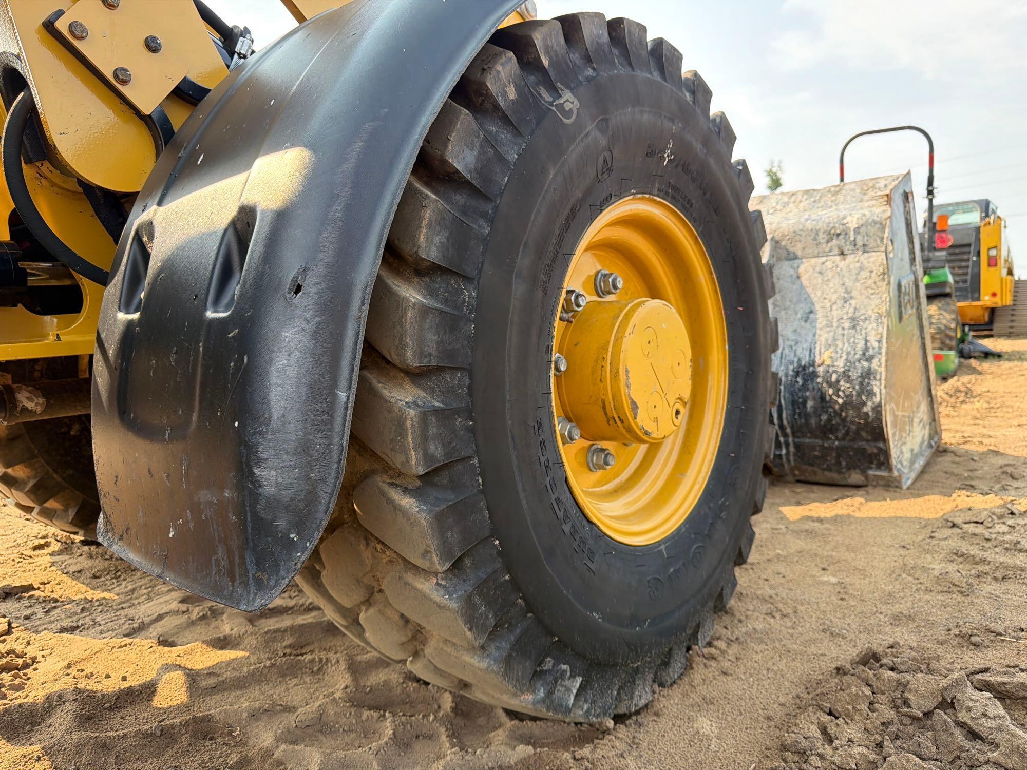 2020 Caterpillar 906