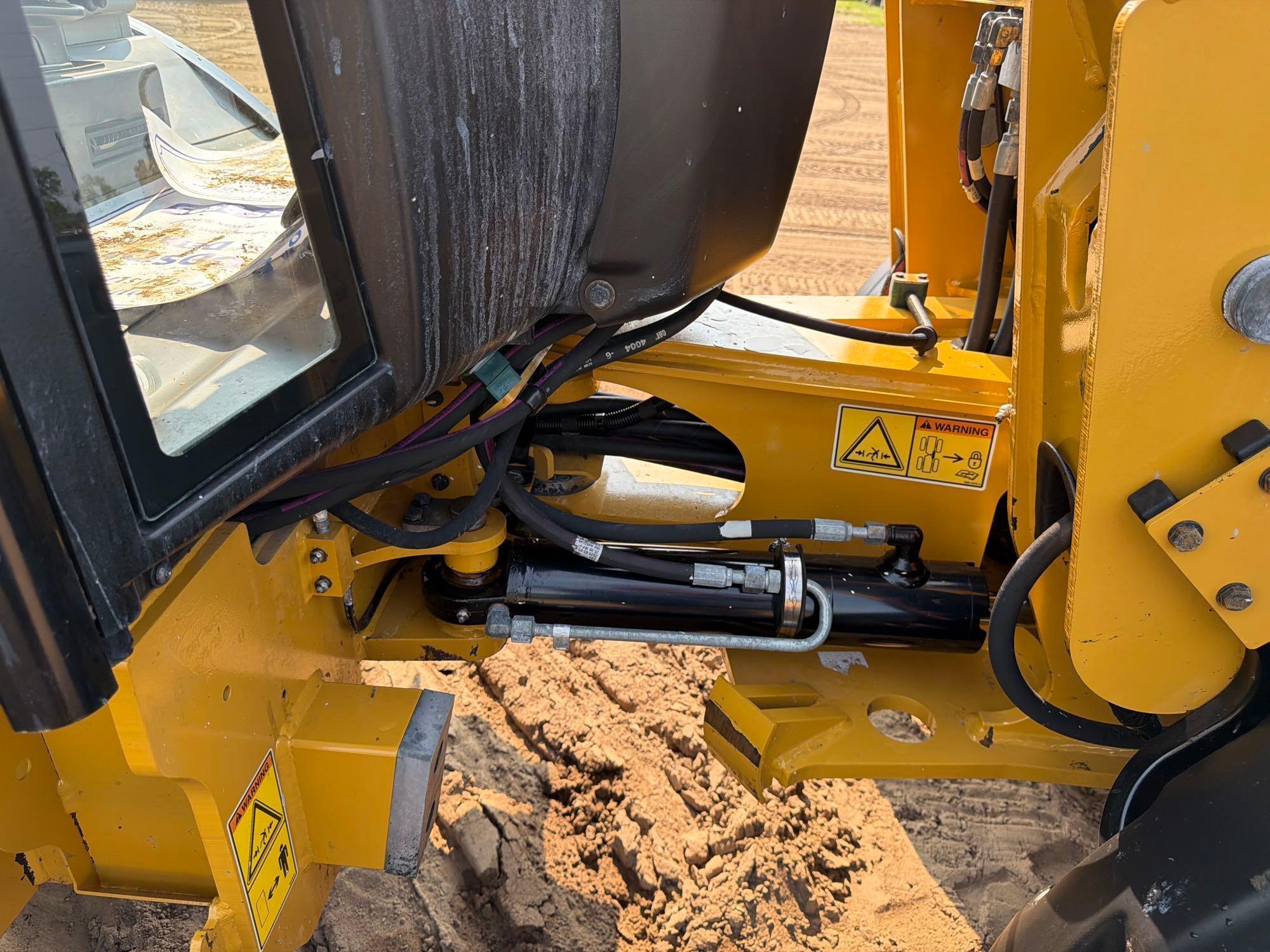 2020 Caterpillar 906