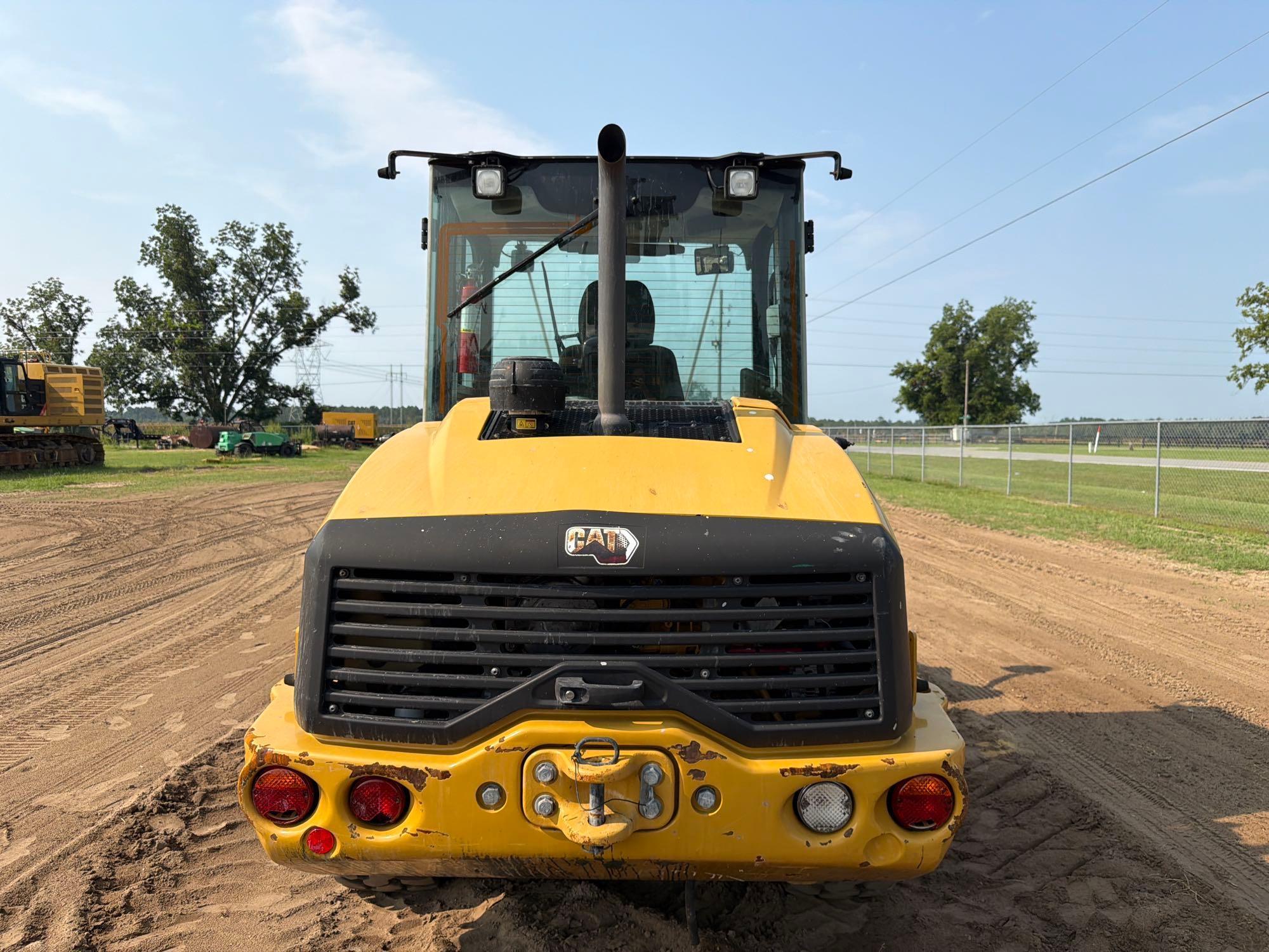 2020 Caterpillar 906