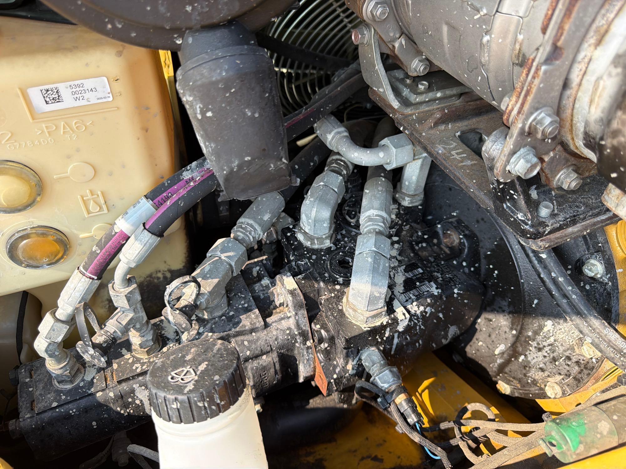 2020 Caterpillar 906