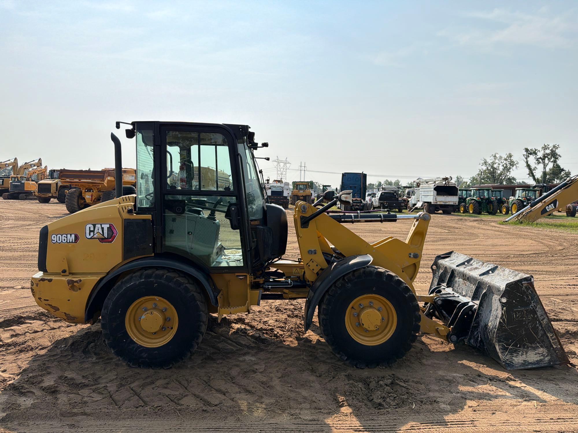 2020 Caterpillar 906
