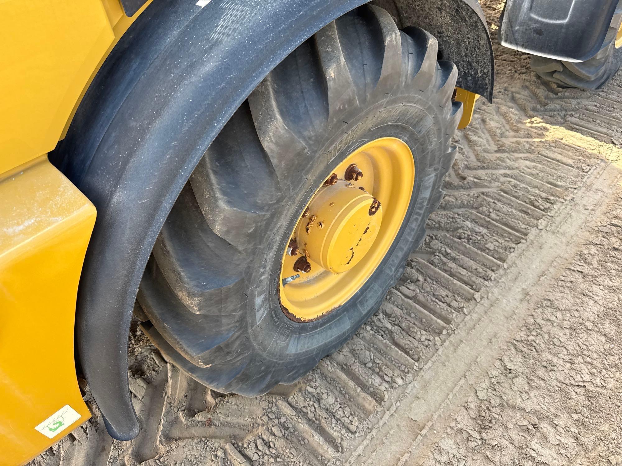 2021 Caterpillar 906