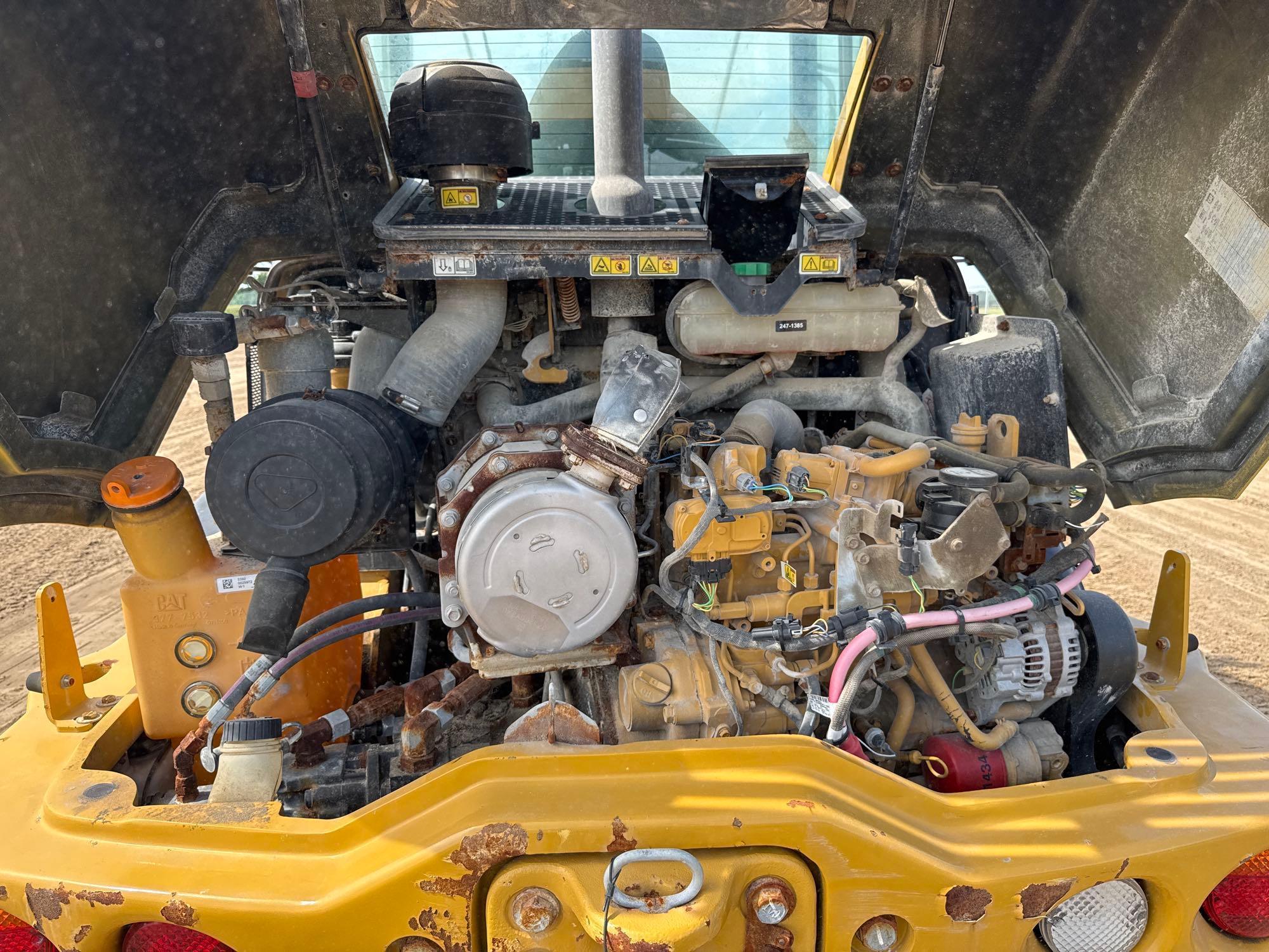 2021 Caterpillar 906