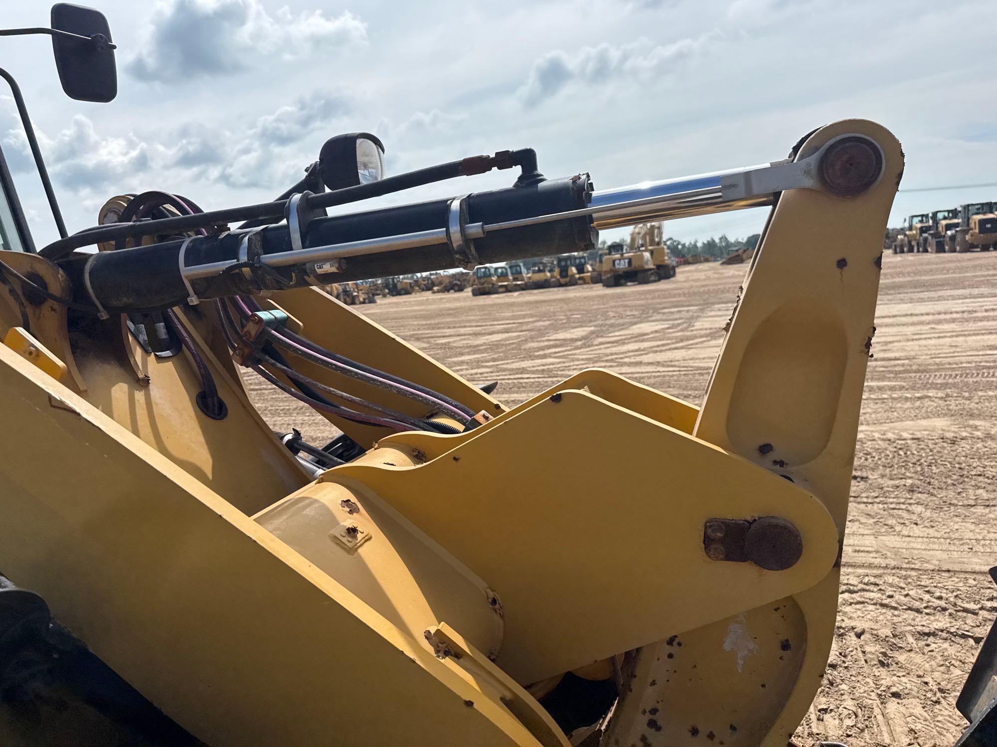 2021 Caterpillar 906
