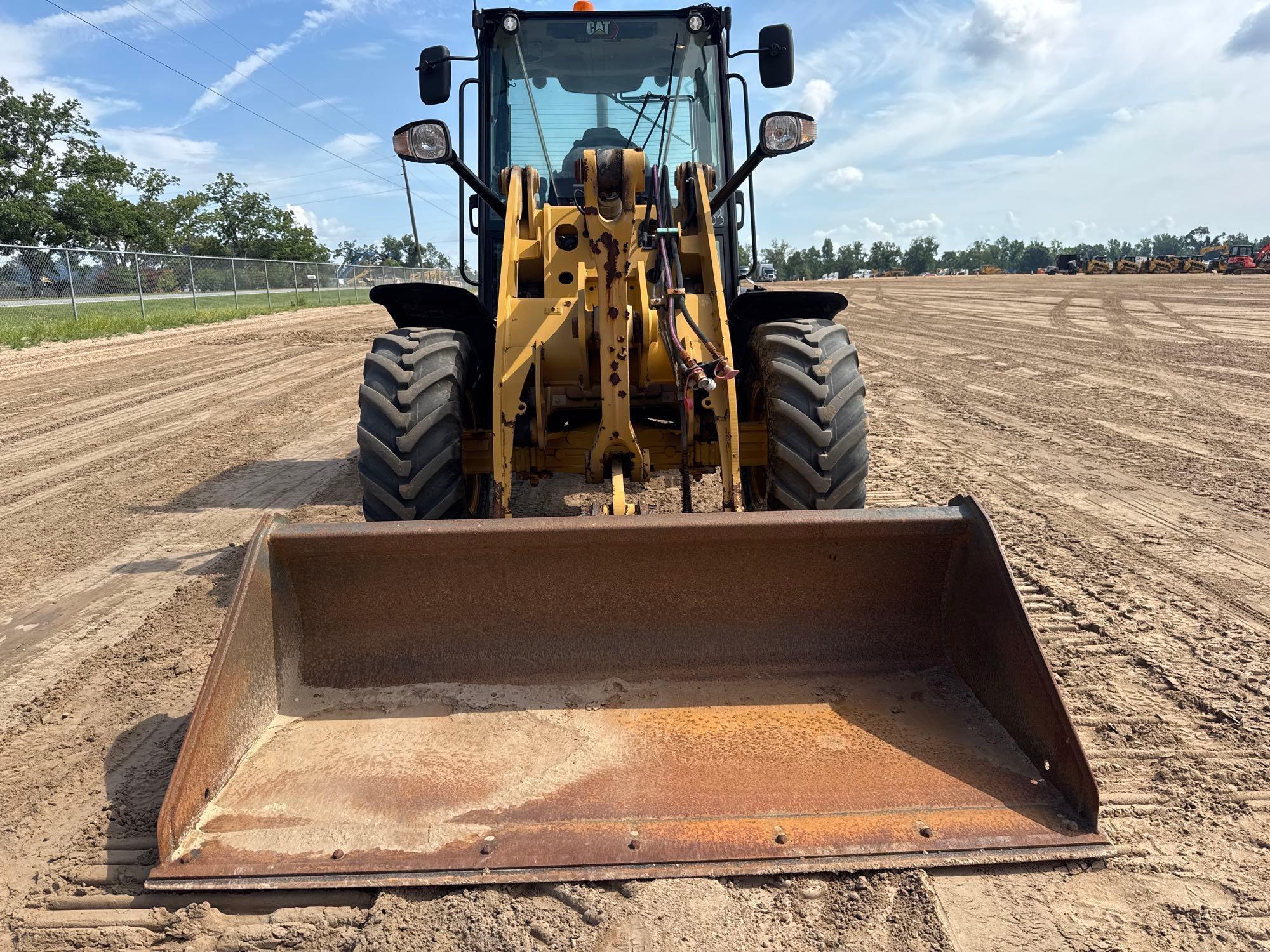 2021 Caterpillar 906