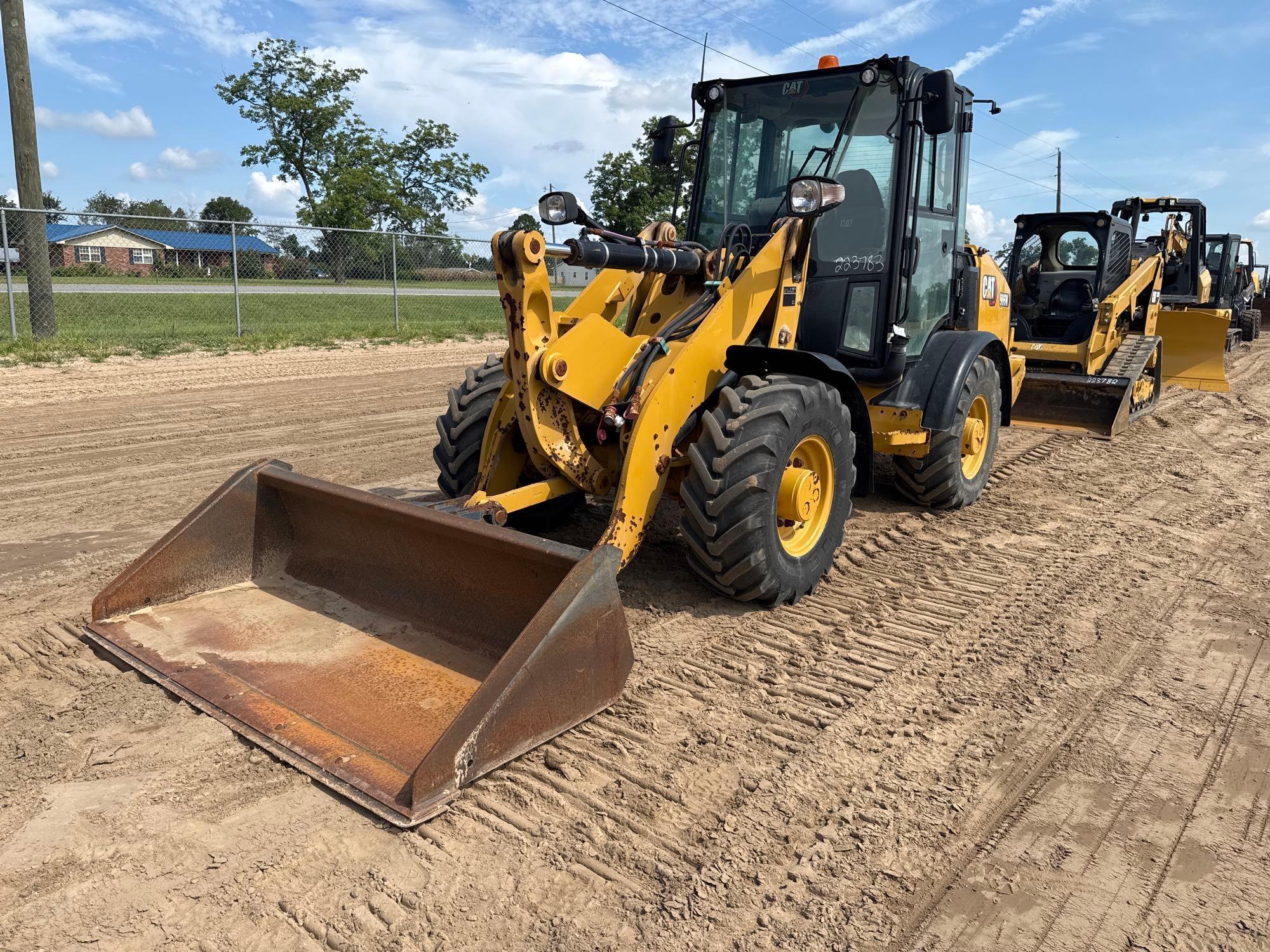 2021 Caterpillar 906