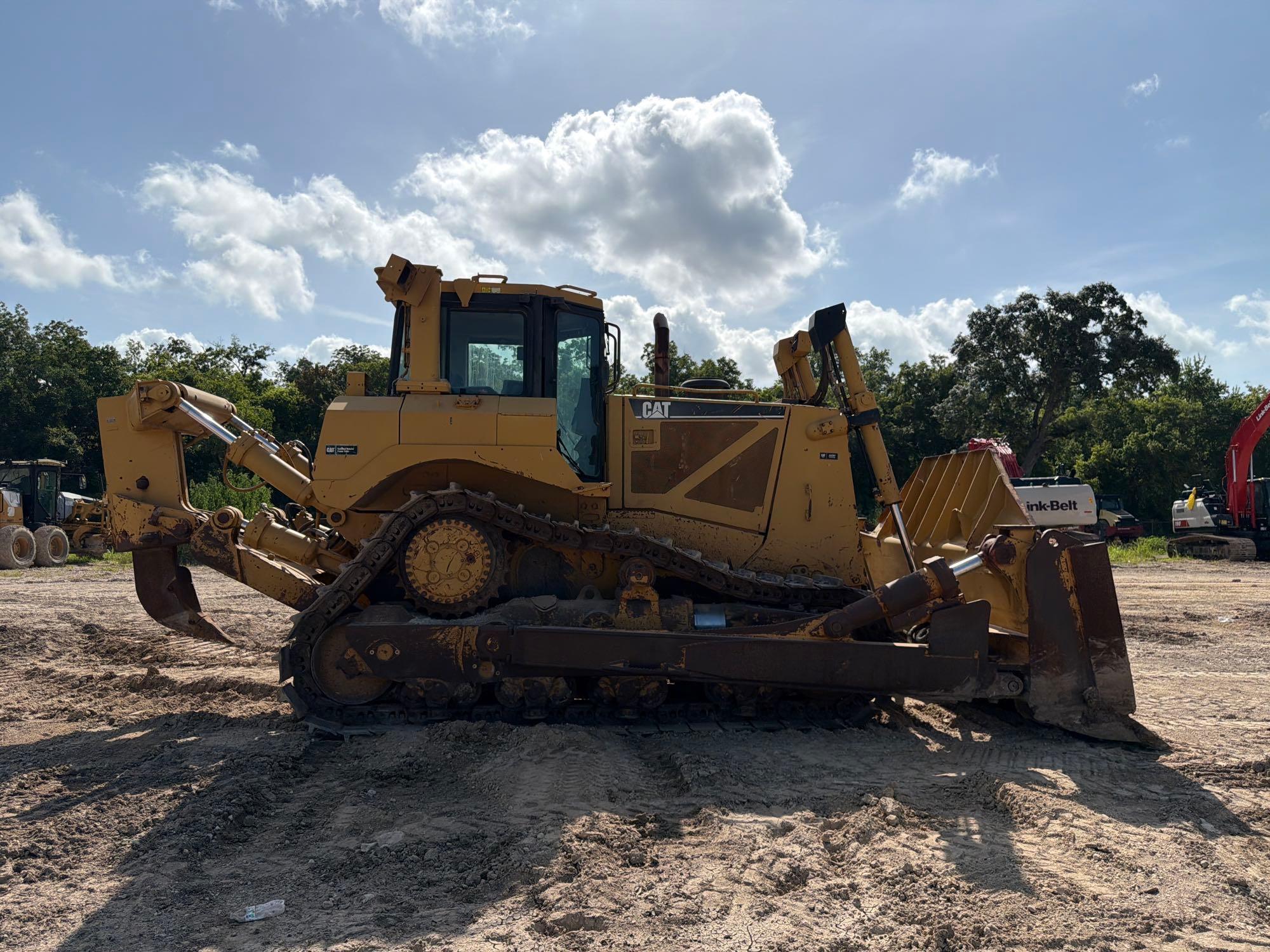 2007 Caterpillar D8T