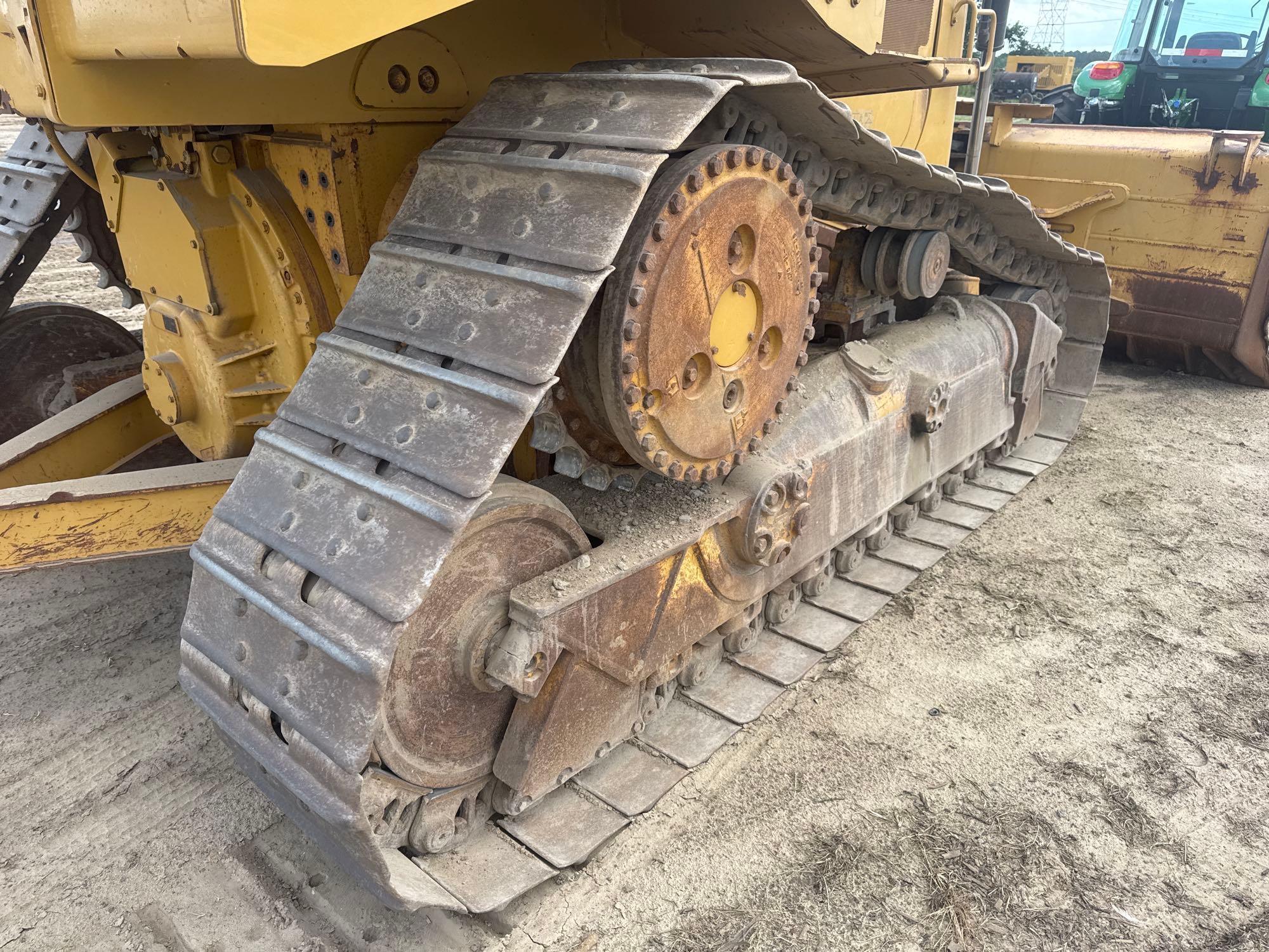 2015 Caterpillar D6T LGP