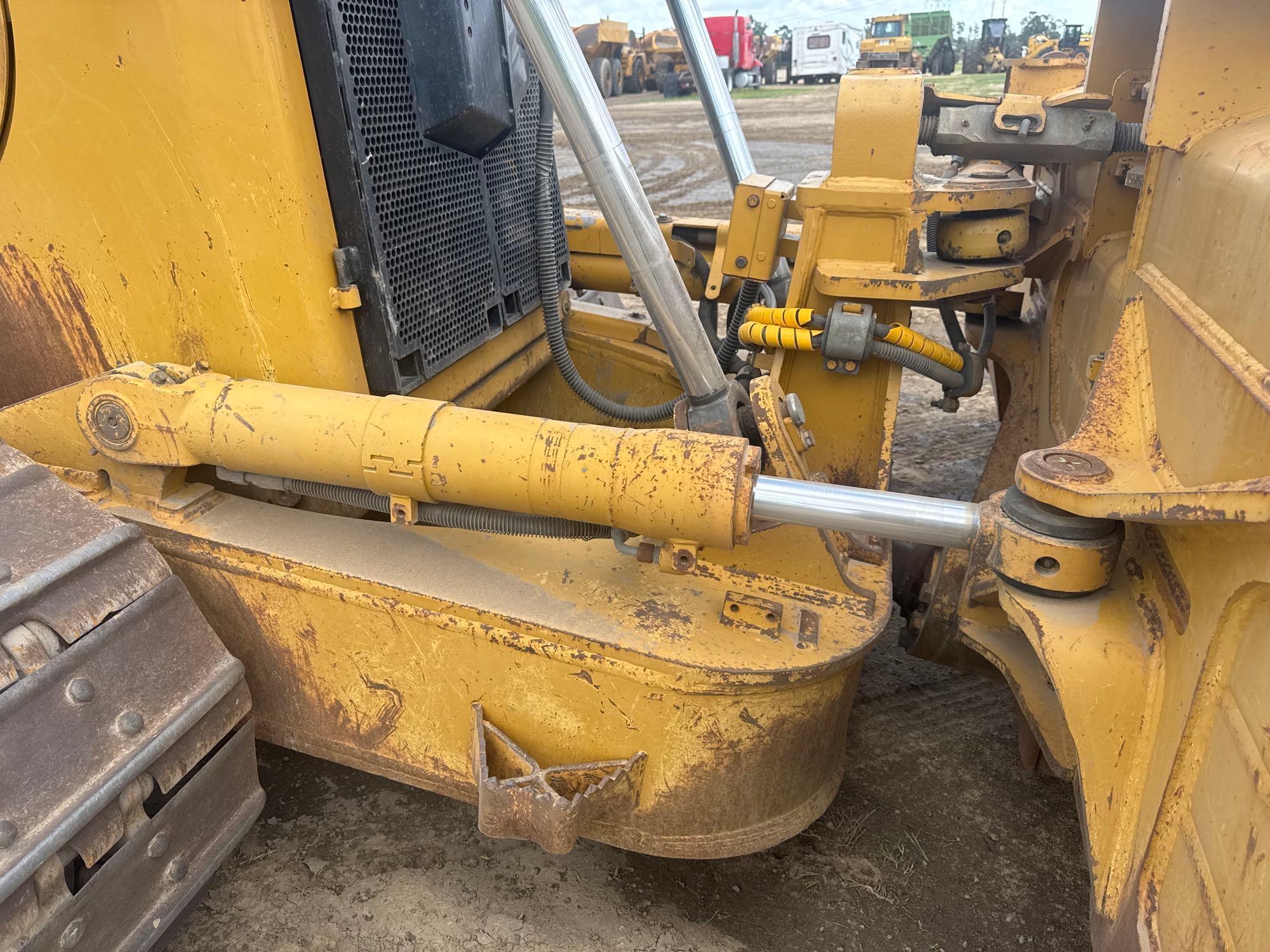 2015 Caterpillar D6T LGP