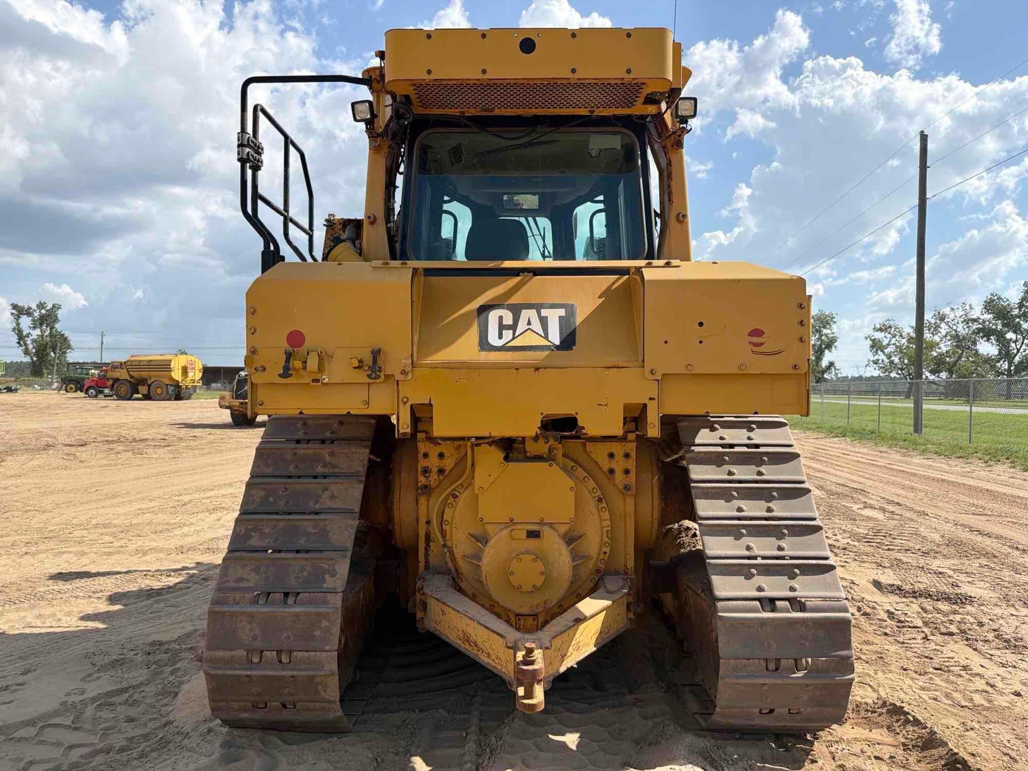2015 Caterpillar D6T LGP