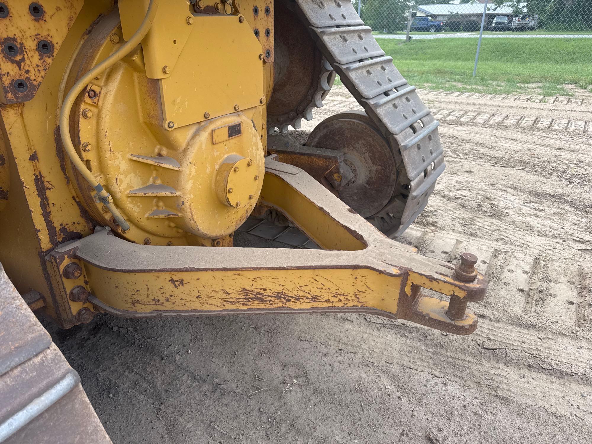 2015 Caterpillar D6T LGP
