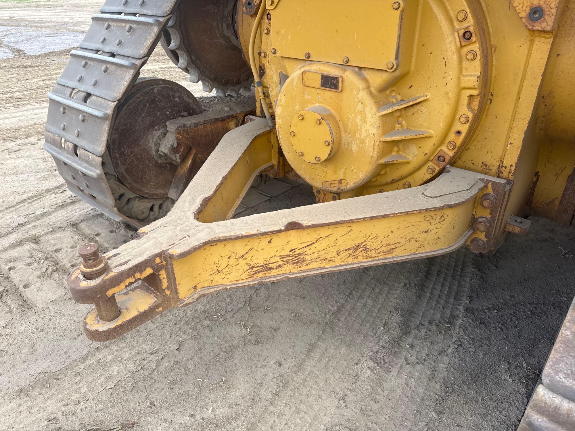 2015 Caterpillar D6T LGP