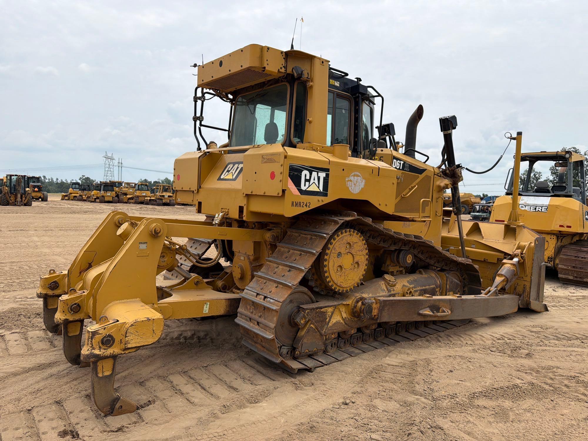2014 Caterpillar D6T