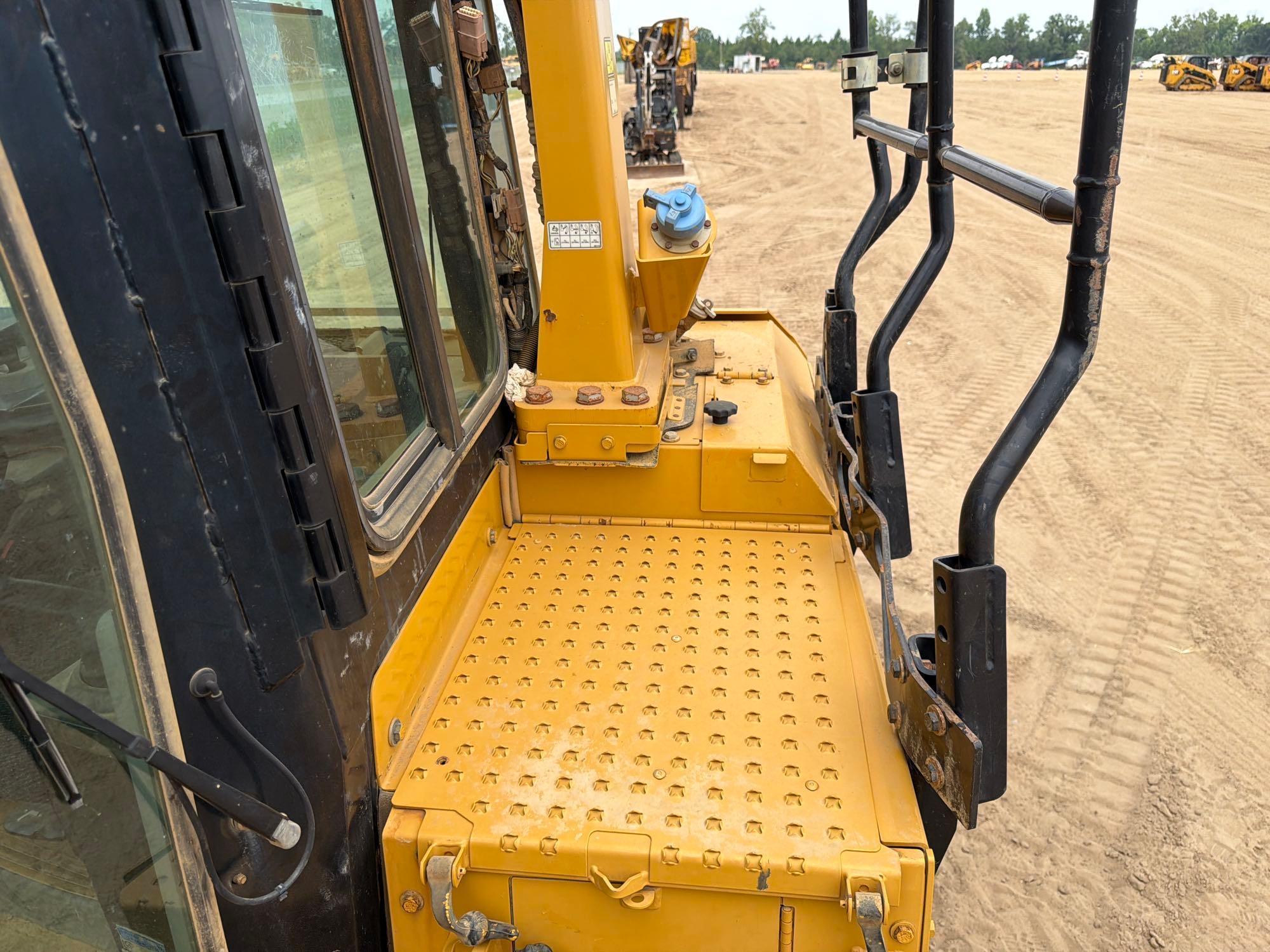 2014 Caterpillar D6T