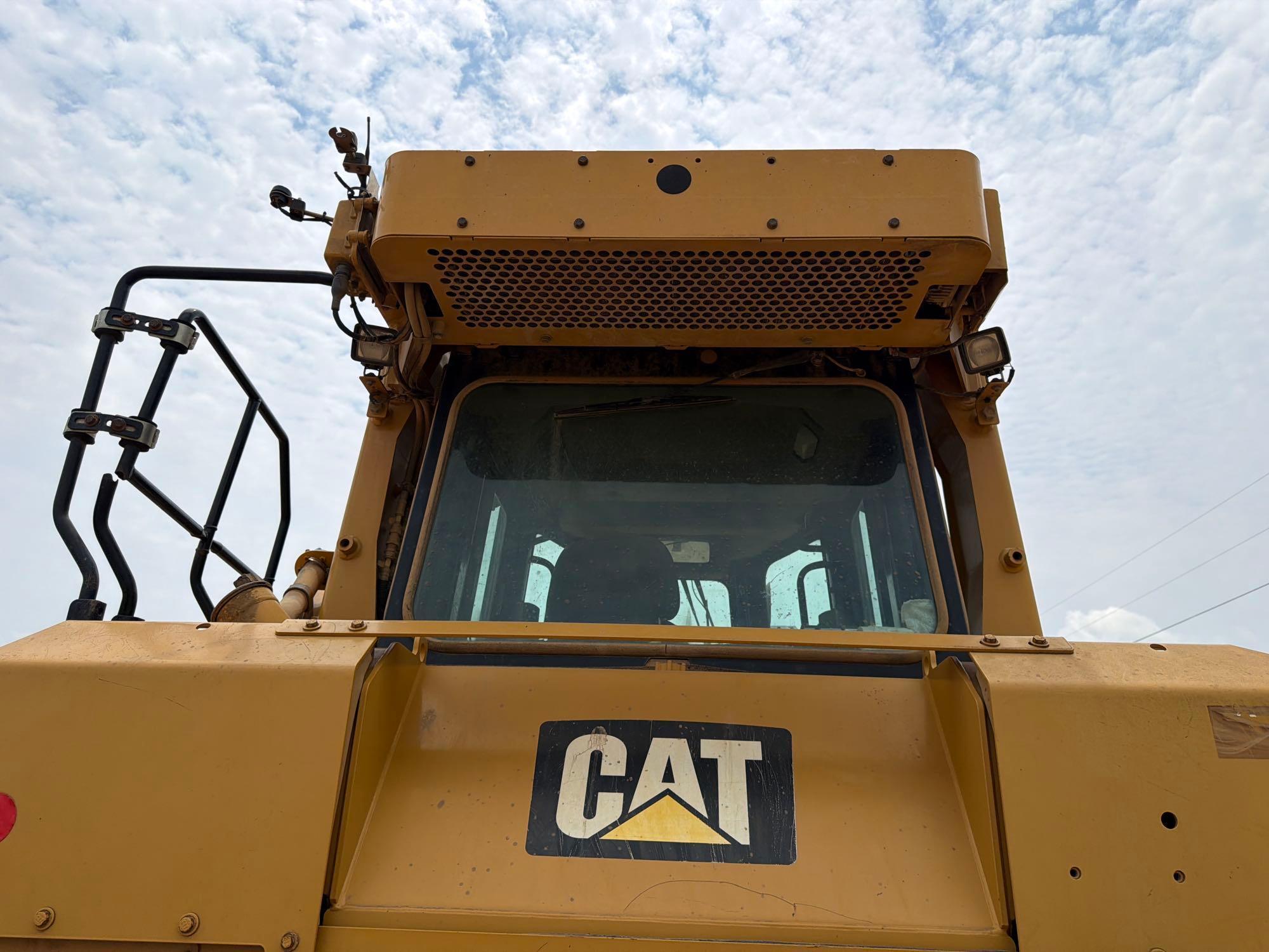 2014 Caterpillar D6T