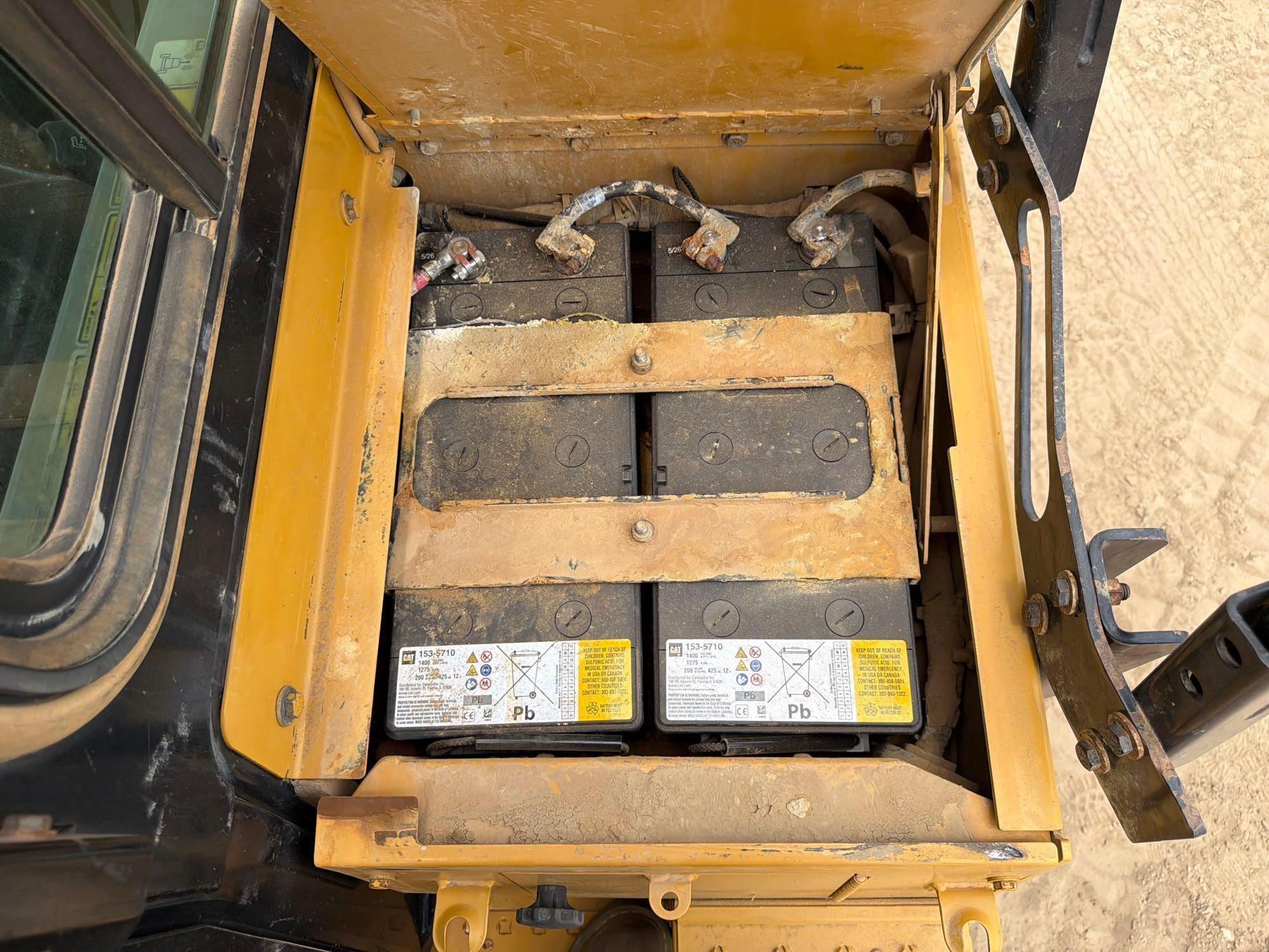 2014 Caterpillar D6T