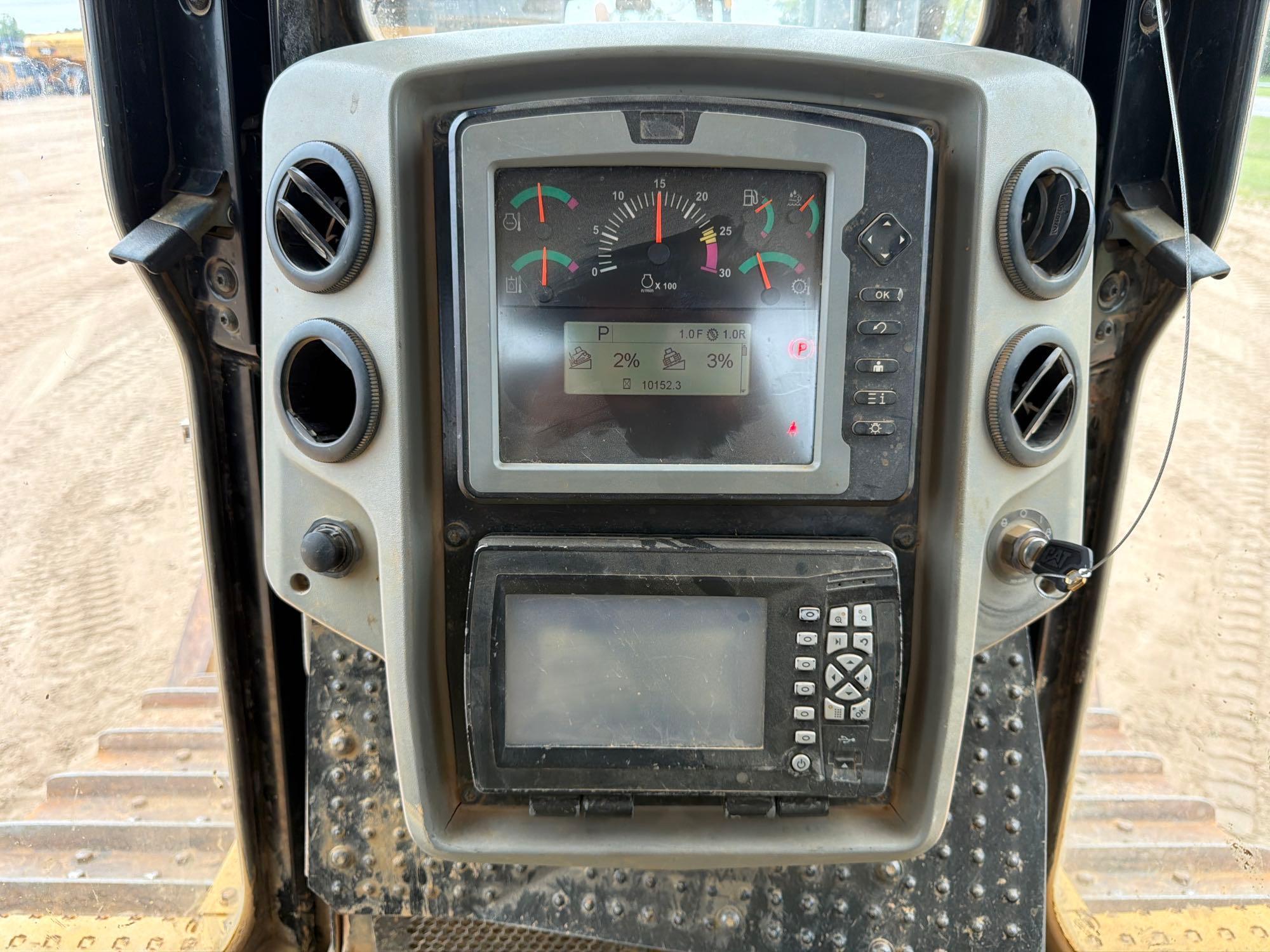2014 Caterpillar D6T