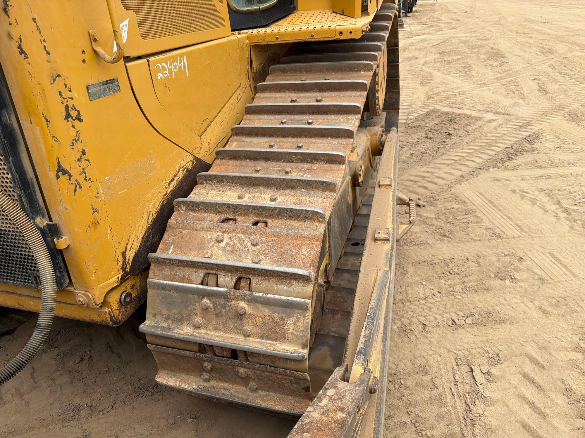 2014 Caterpillar D6T