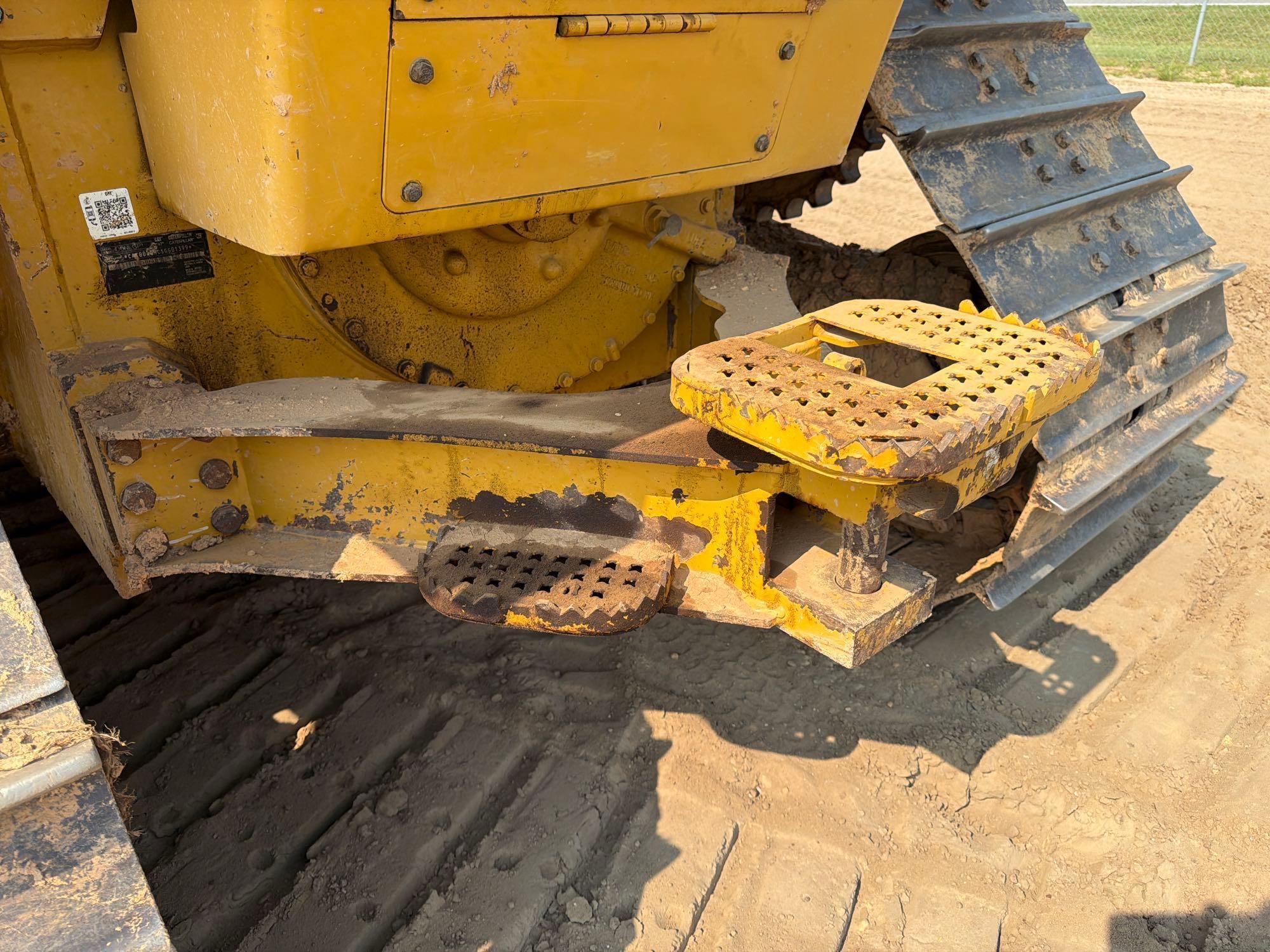 2020 Caterpillar D6N LGP