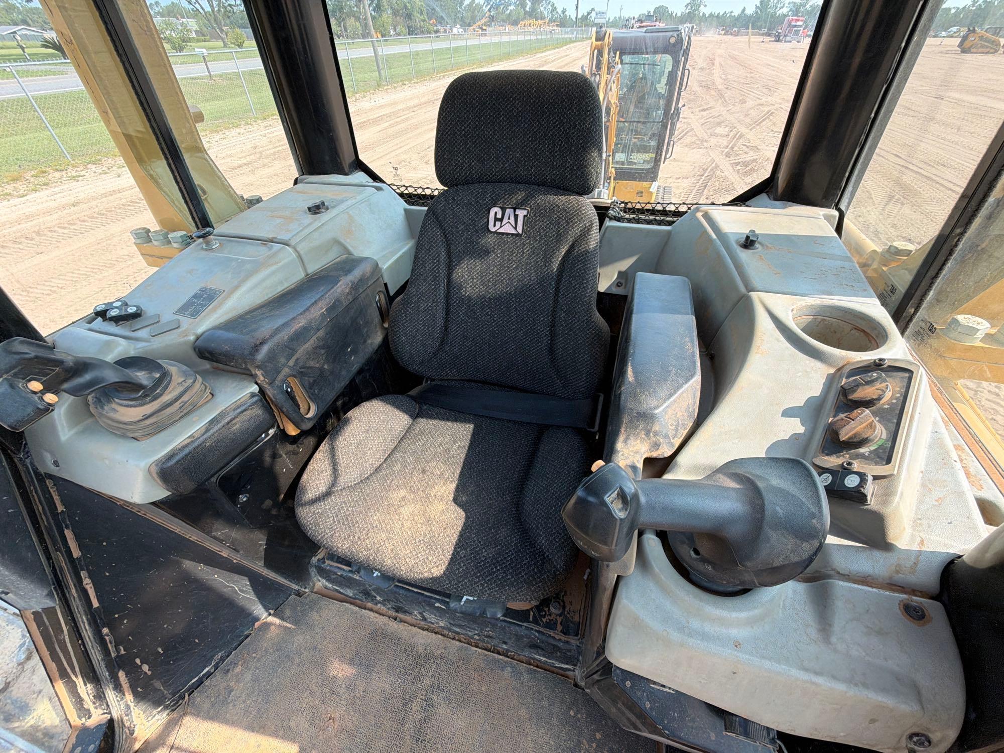 2020 Caterpillar D6N LGP