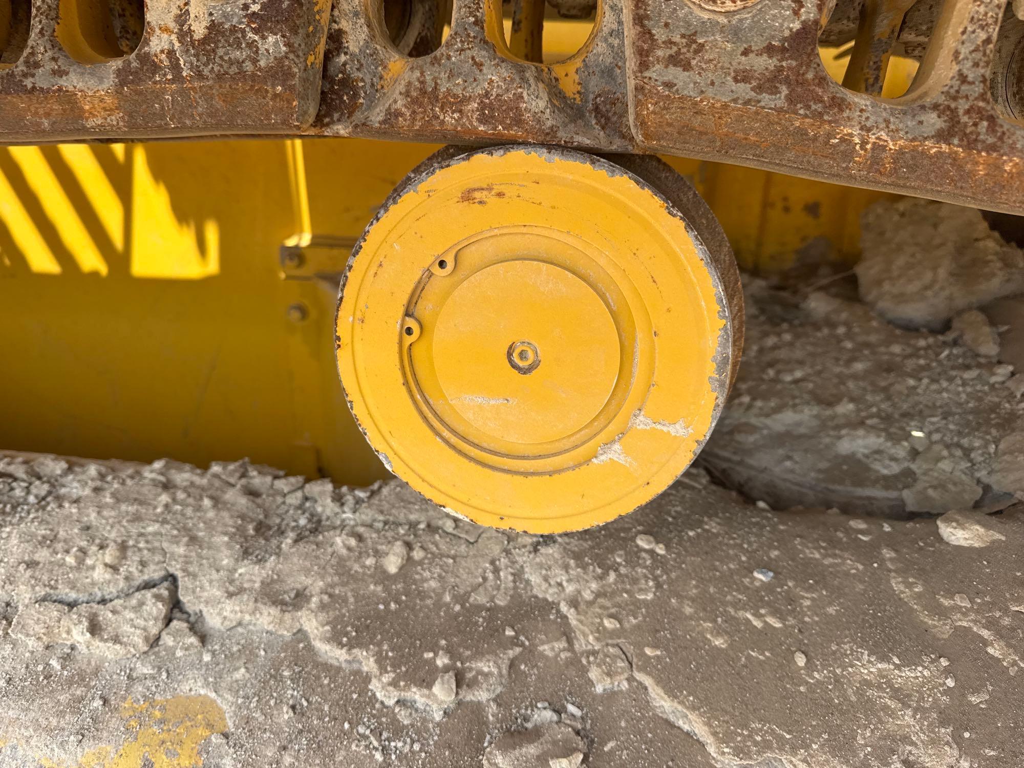 2023 Komatsu D61PX