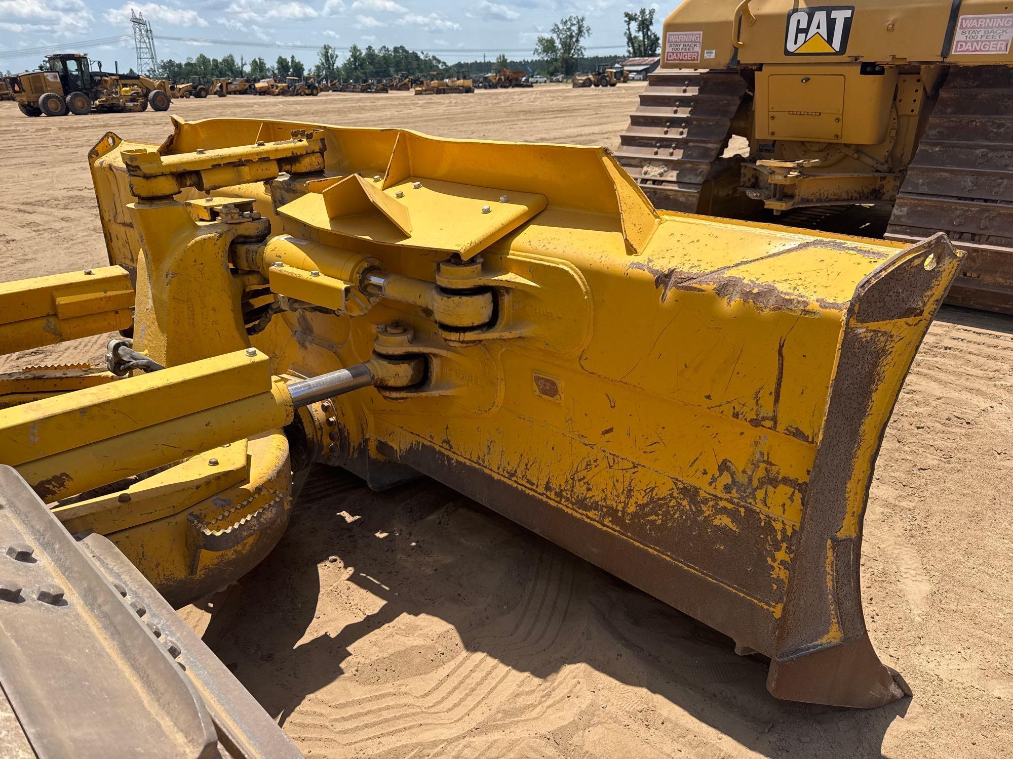 2023 Komatsu D61PX