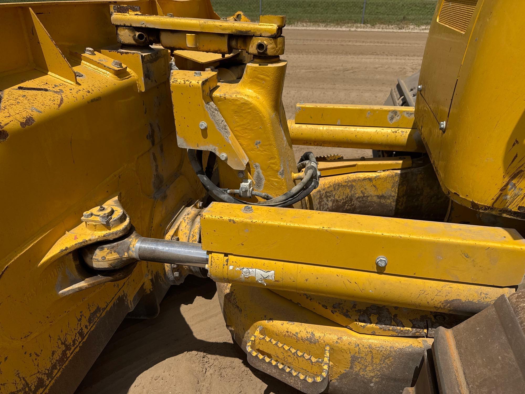 2023 Komatsu D61PX