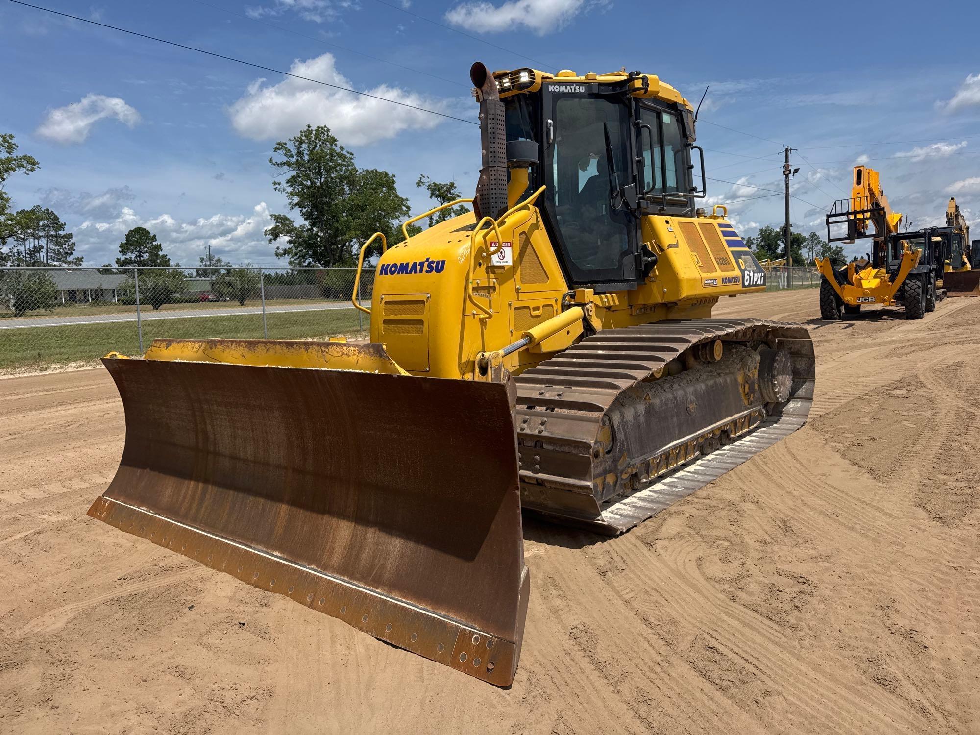 2023 Komatsu D61PX