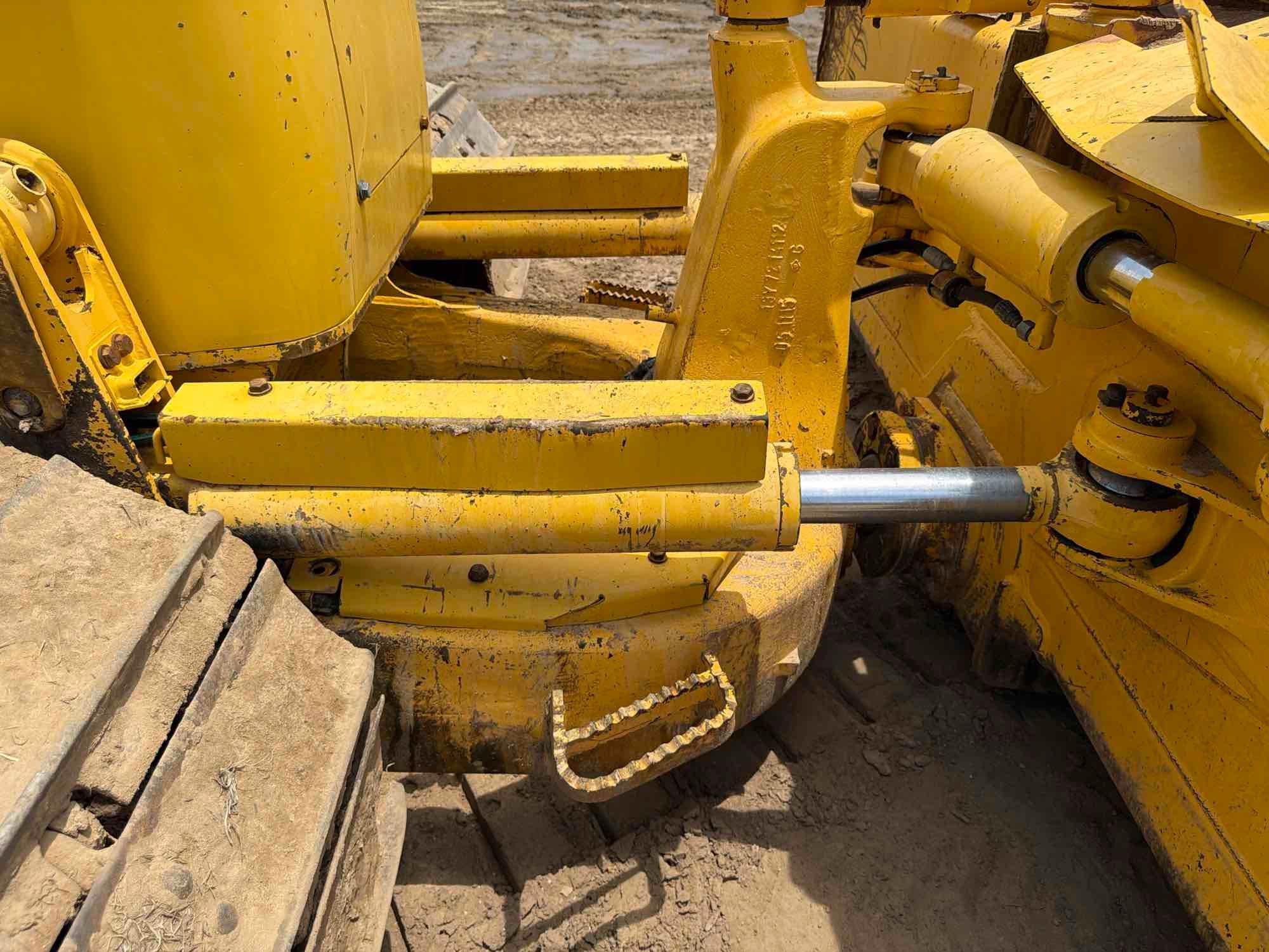 2016 Komatsu D61PX