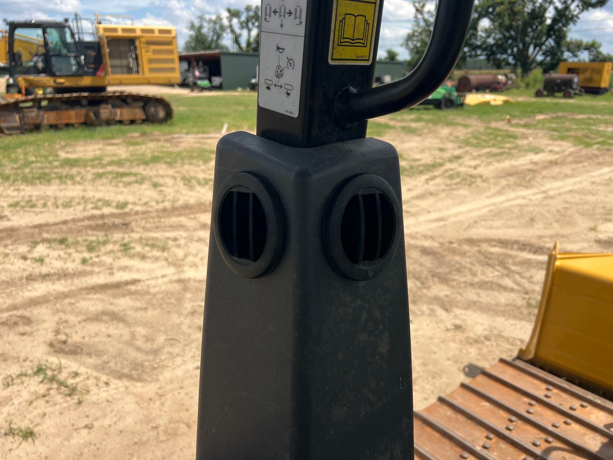 2023 Caterpillar D3 LGP