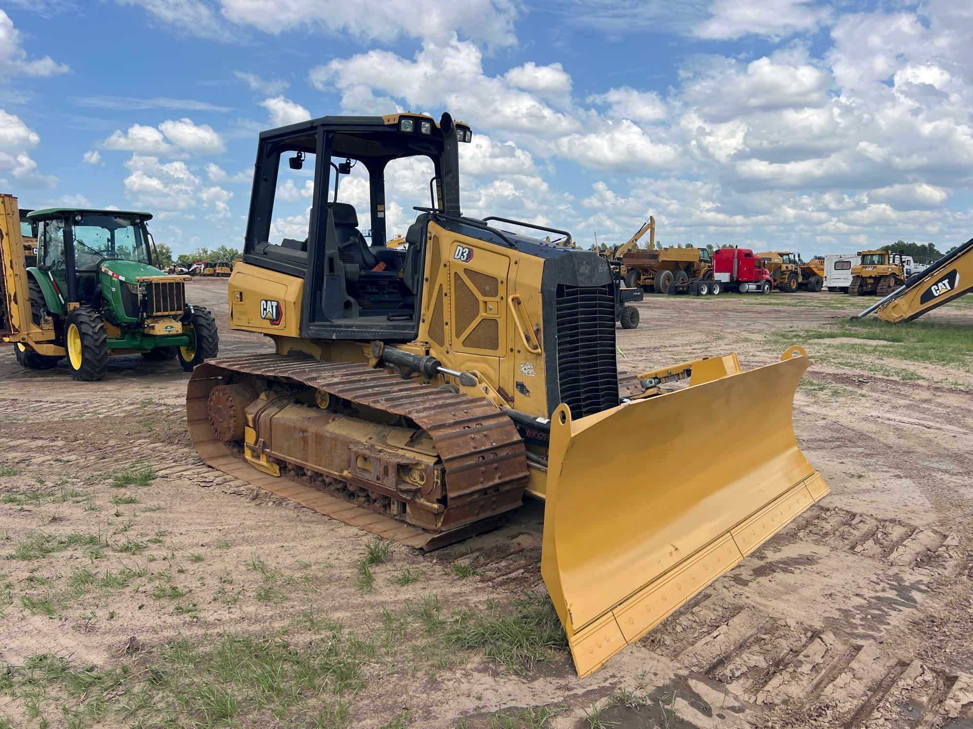 2023 Caterpillar D3 LGP