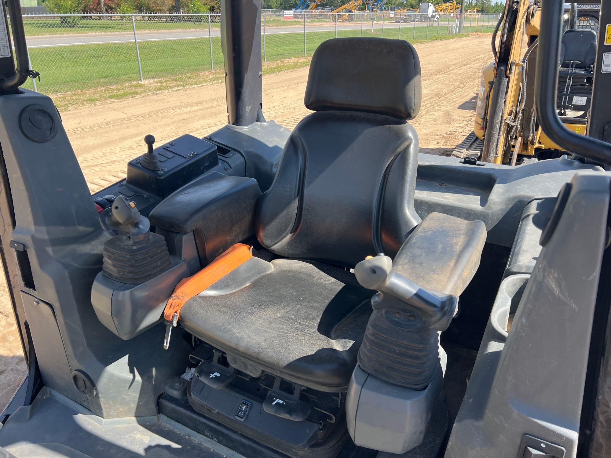 2022 Caterpillar D3 LGP