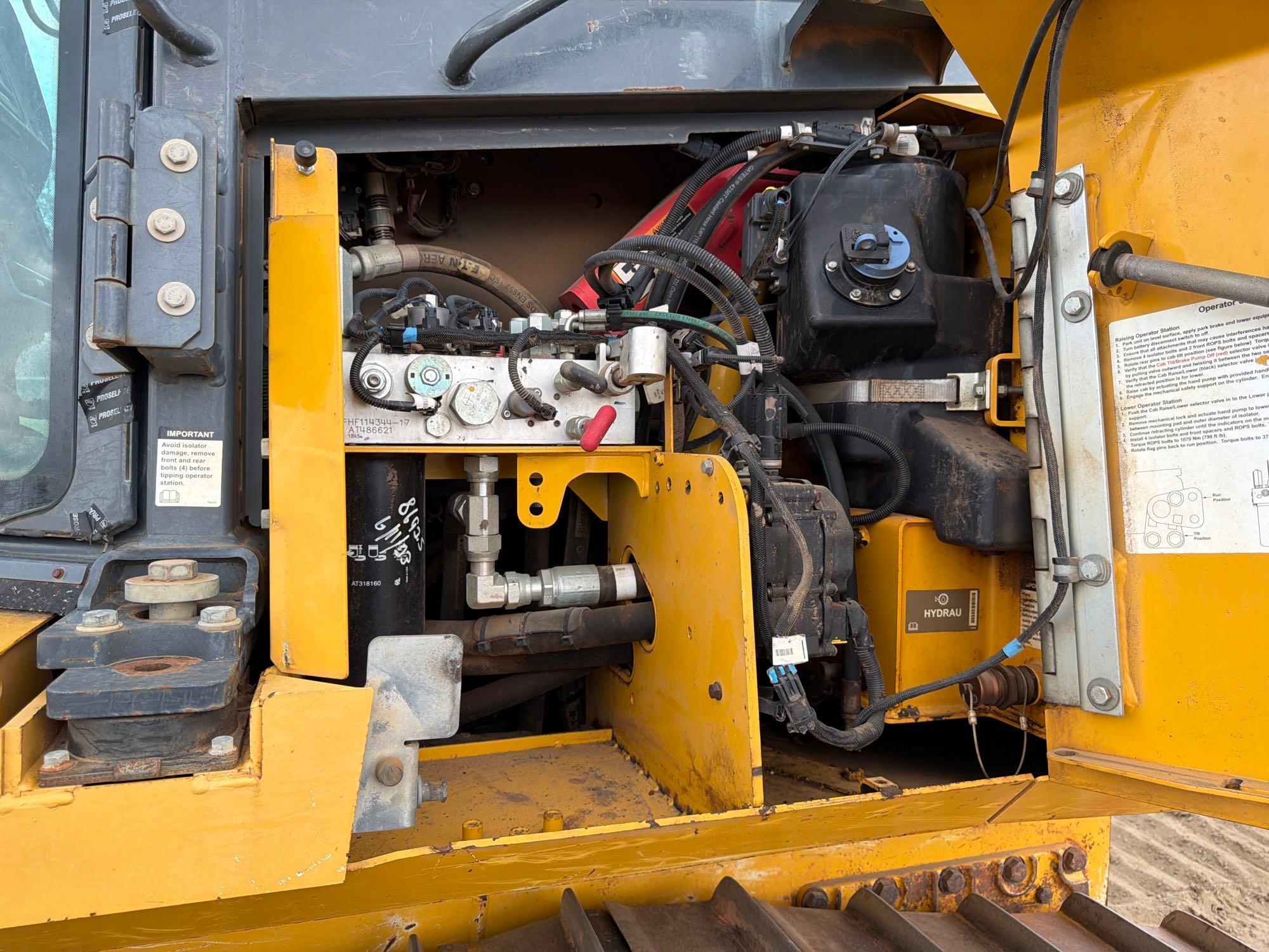 2019 John Deere 750K LGP