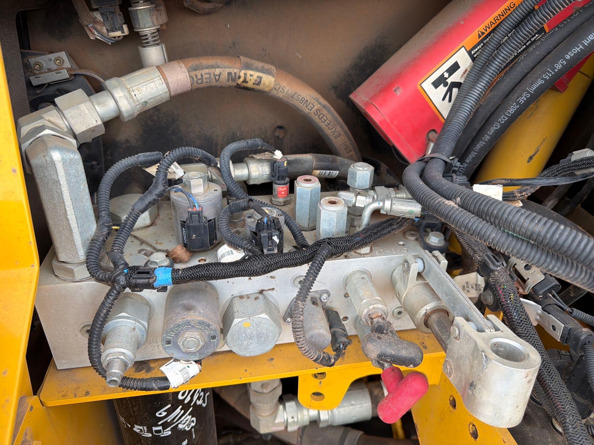 2019 John Deere 750K LGP
