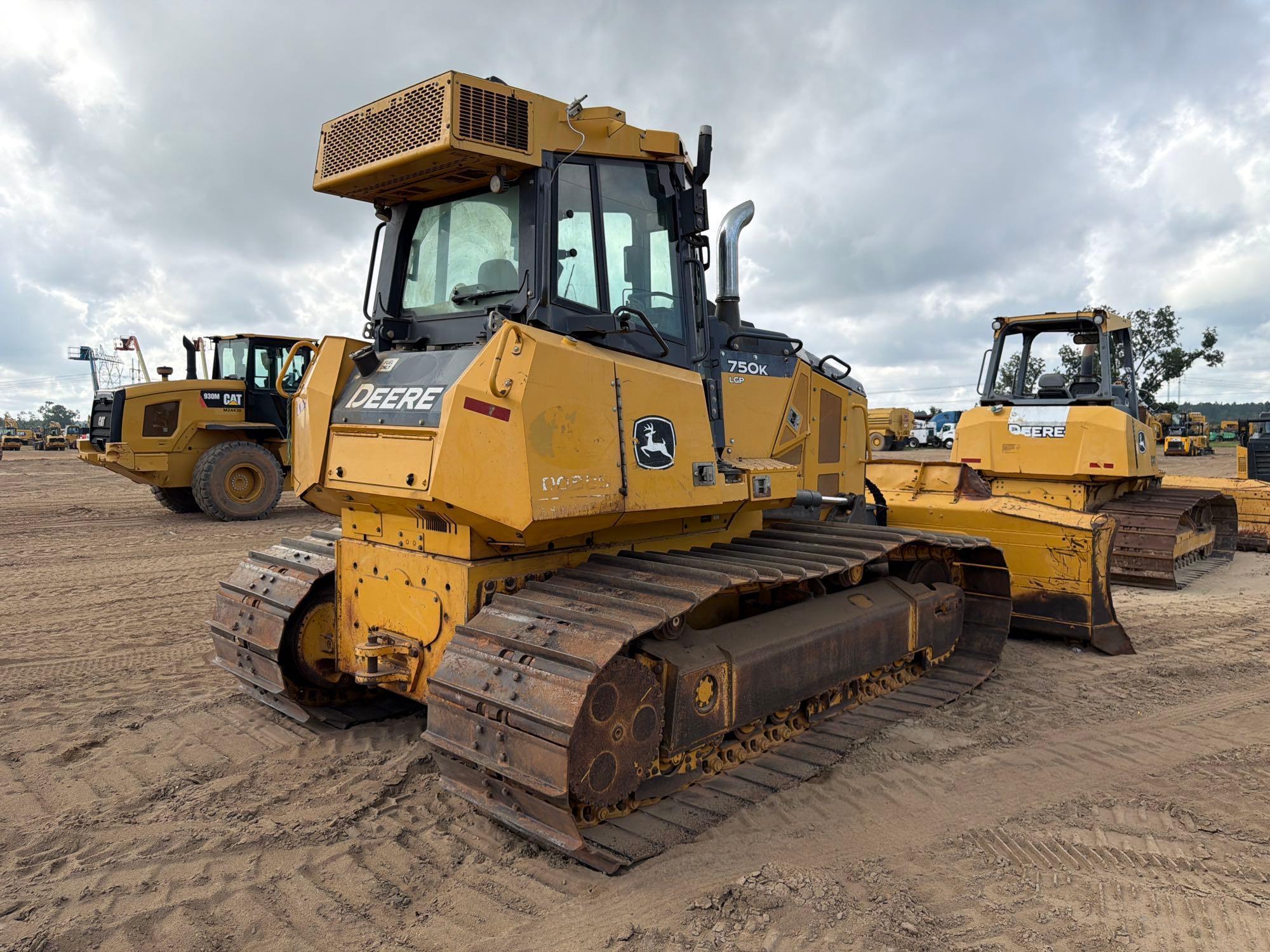 2019 John Deere 750K LGP
