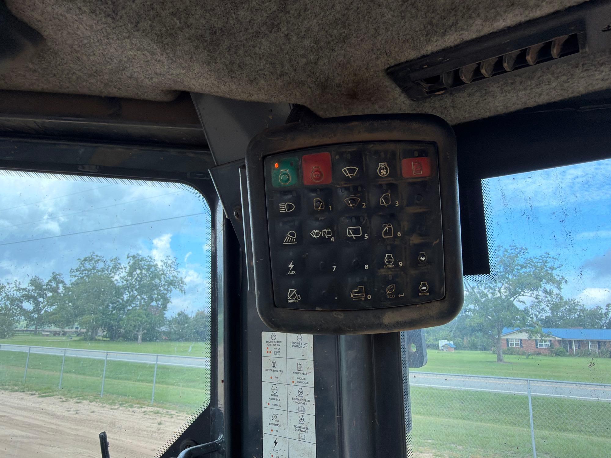 2019 John Deere 750K LGP