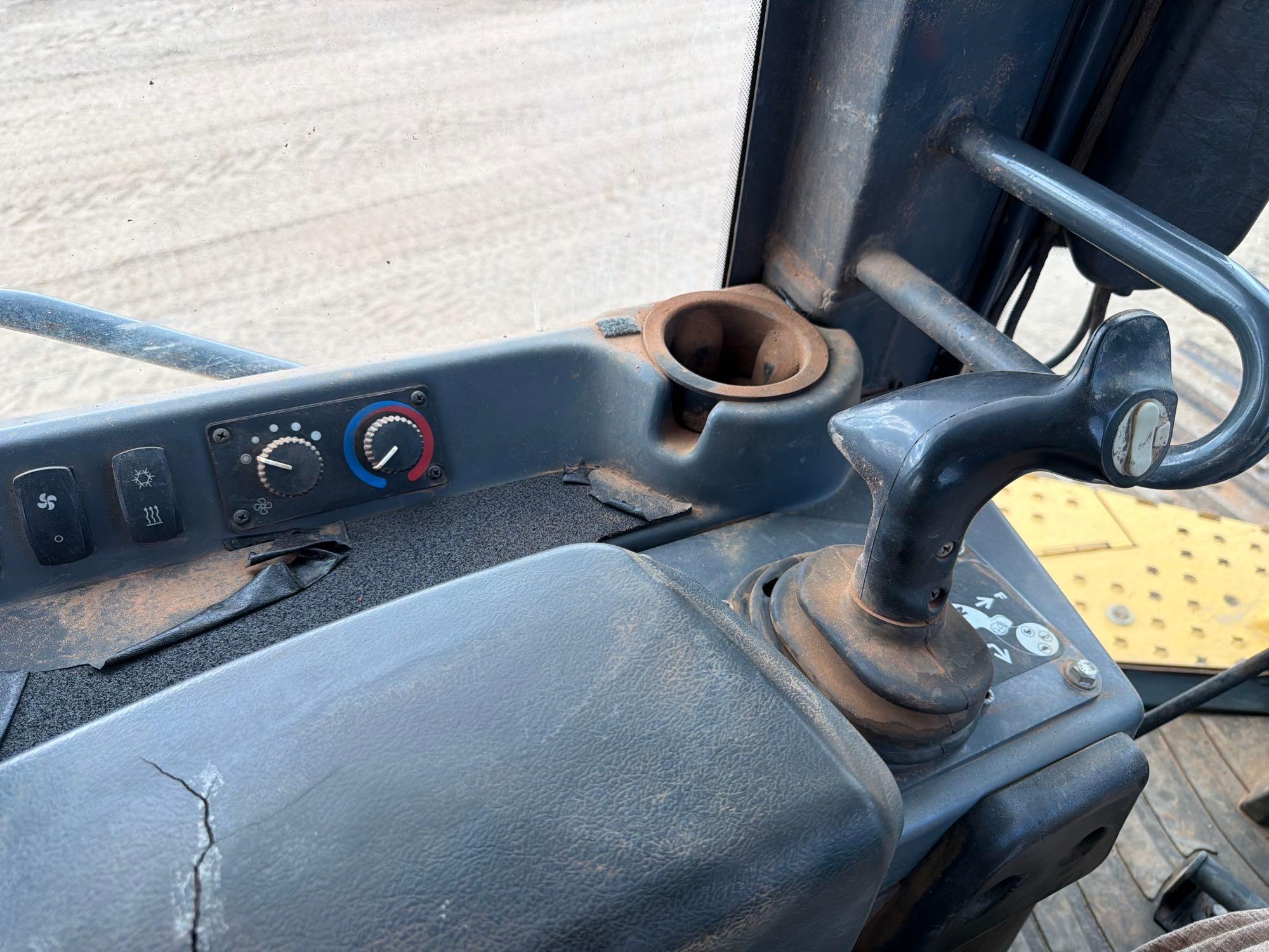 2019 John Deere 750K LGP