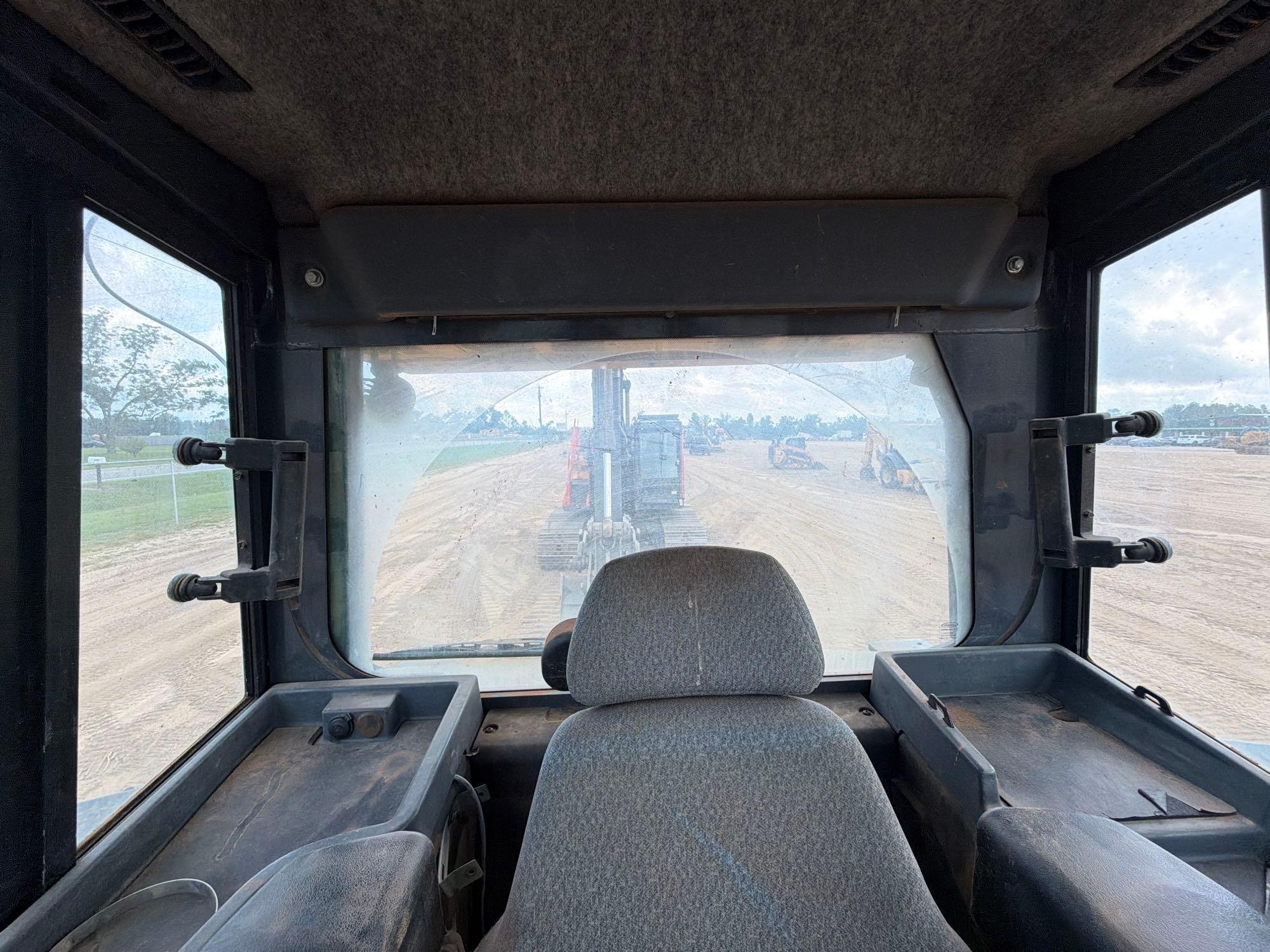 2019 John Deere 750K LGP