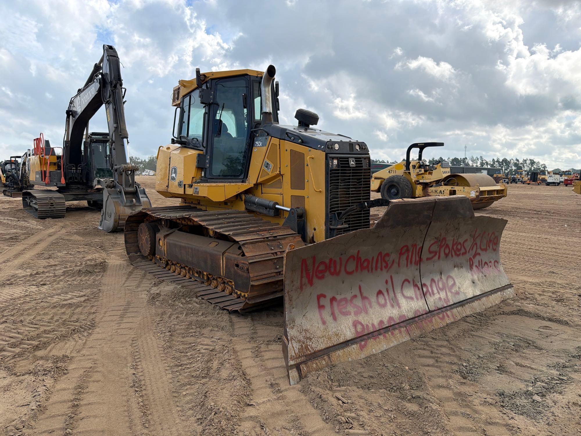 2019 John Deere 750K LGP