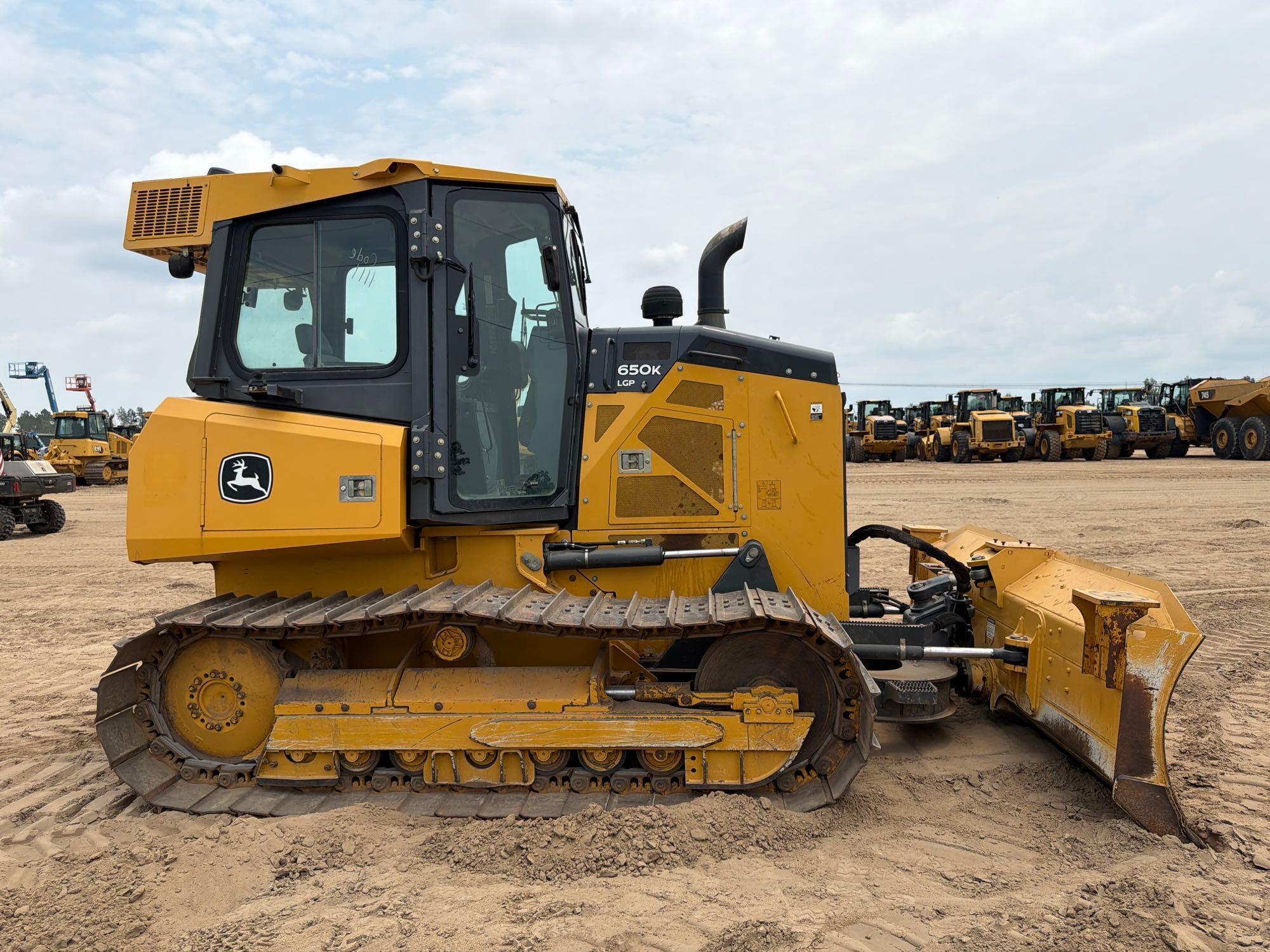 2018 John Deere 650K LGP