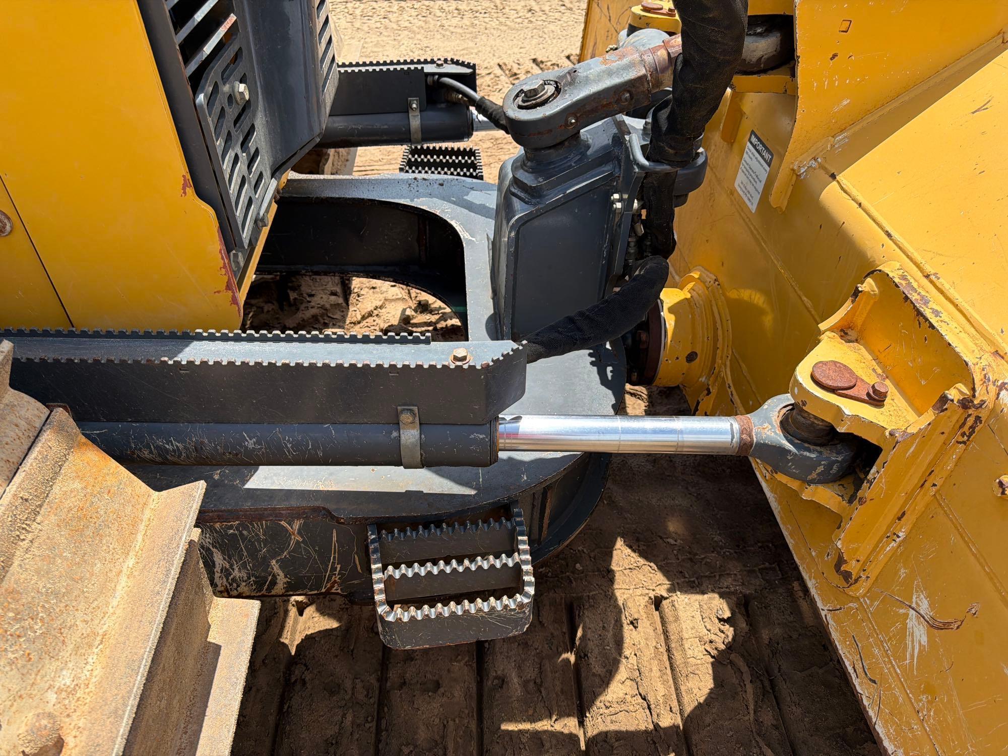 2016 John Deere 650K LGP