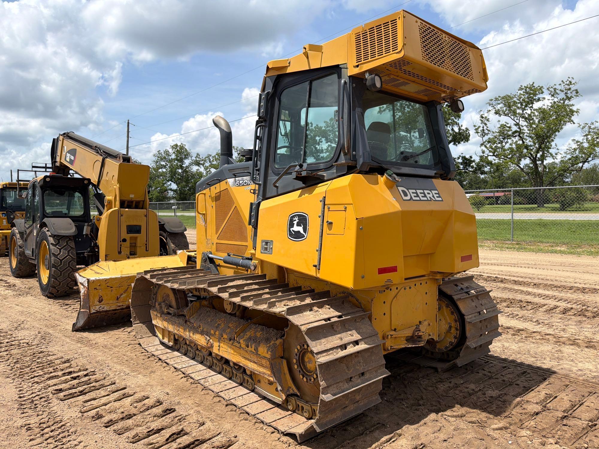 2016 John Deere 650K LGP