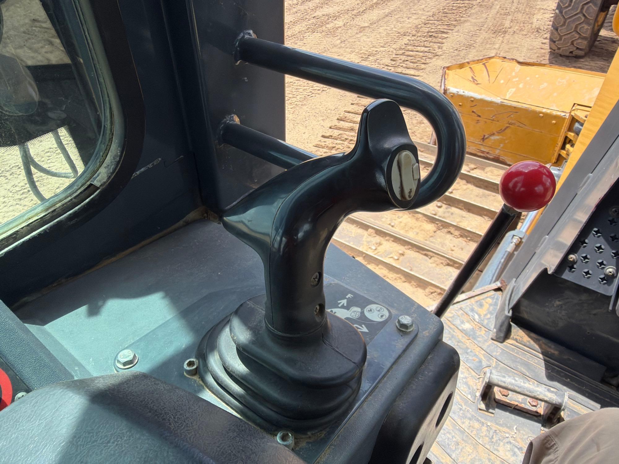 2016 John Deere 650K LGP