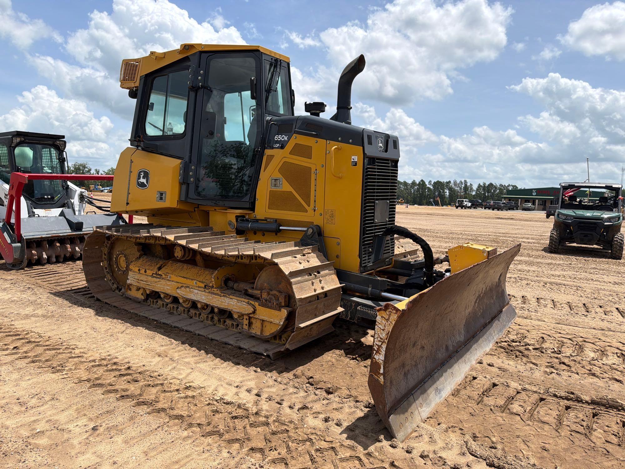 2016 John Deere 650K LGP
