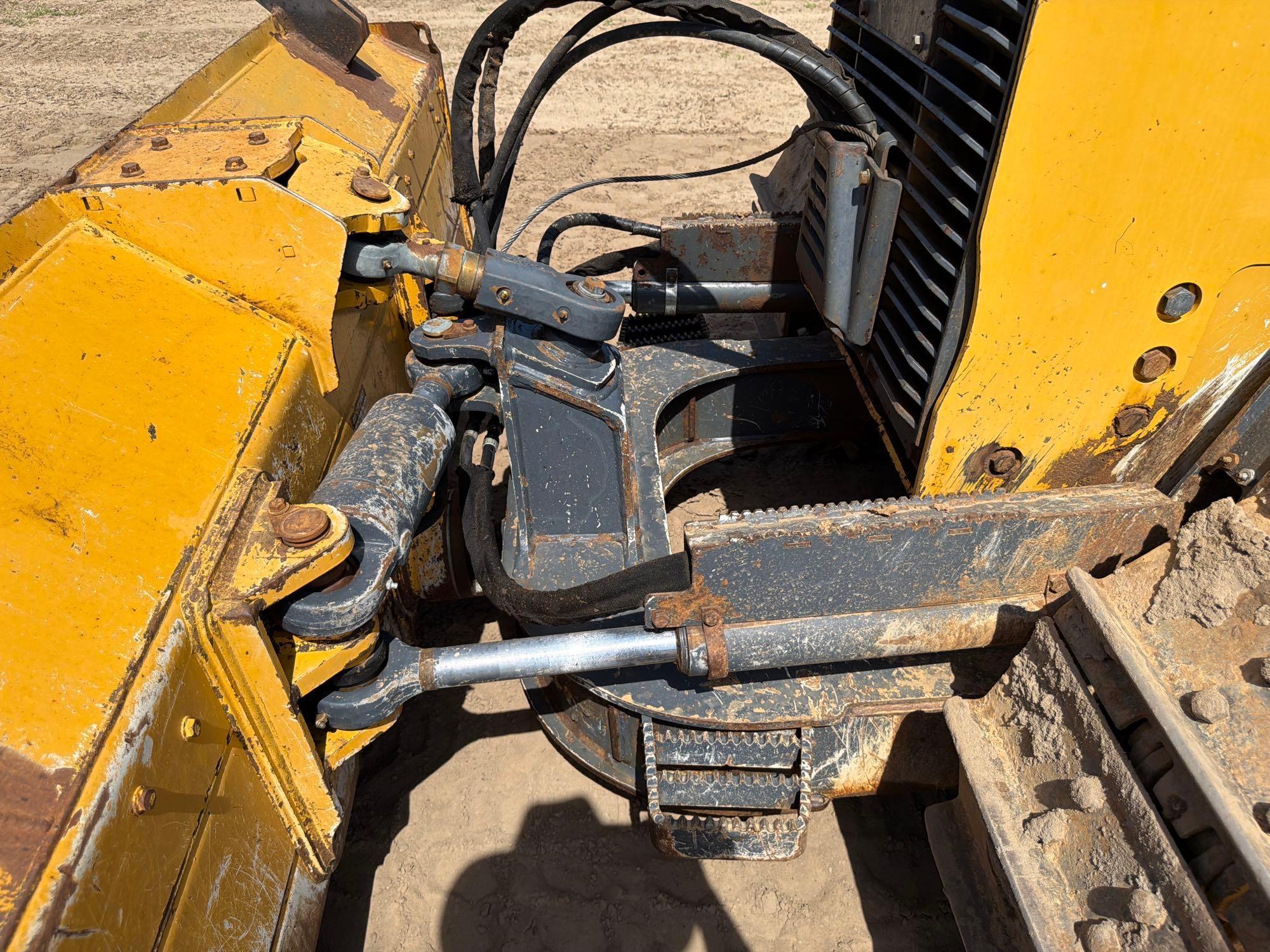2013 John Deere 650K XLT