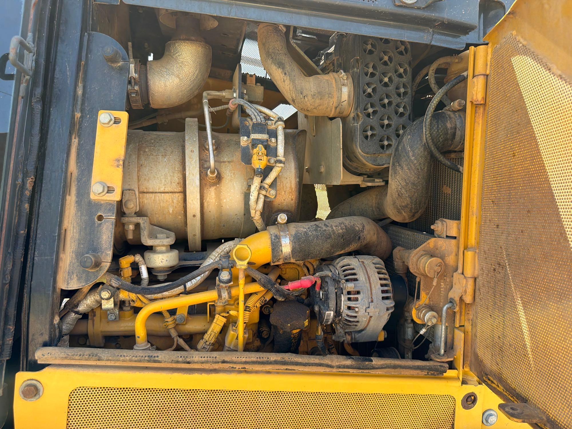 2013 John Deere 650K XLT