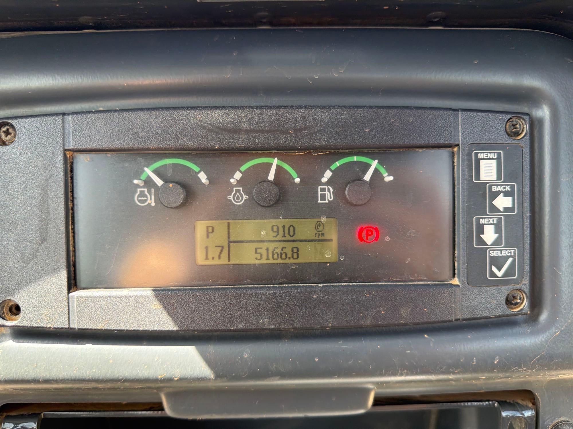 2013 John Deere 650K XLT