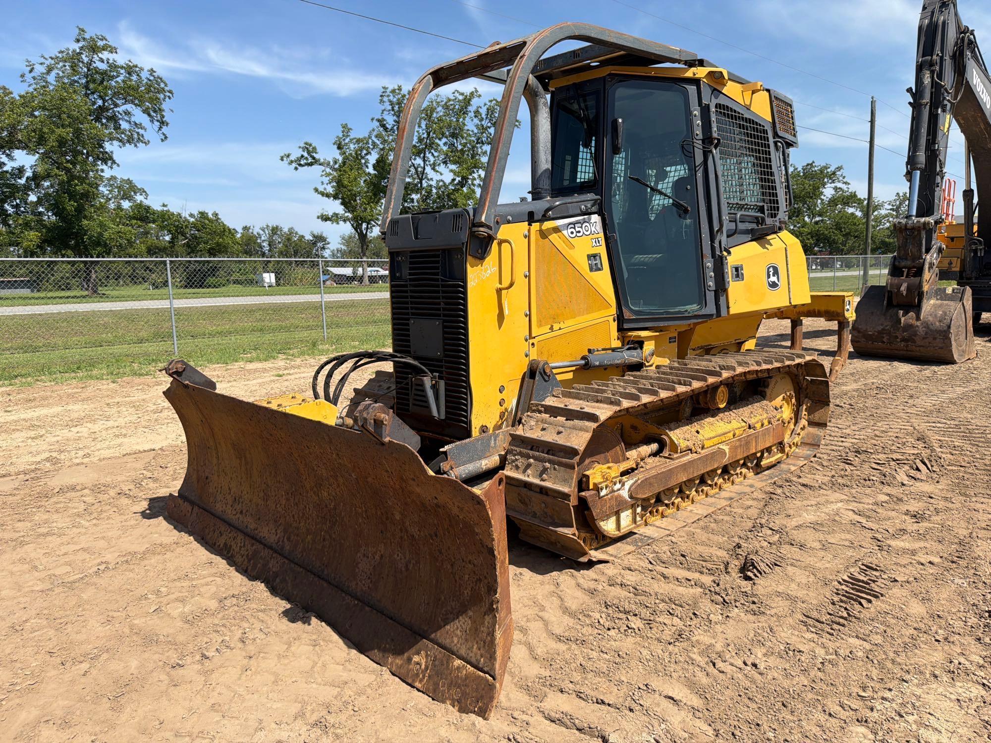 2013 John Deere 650K XLT