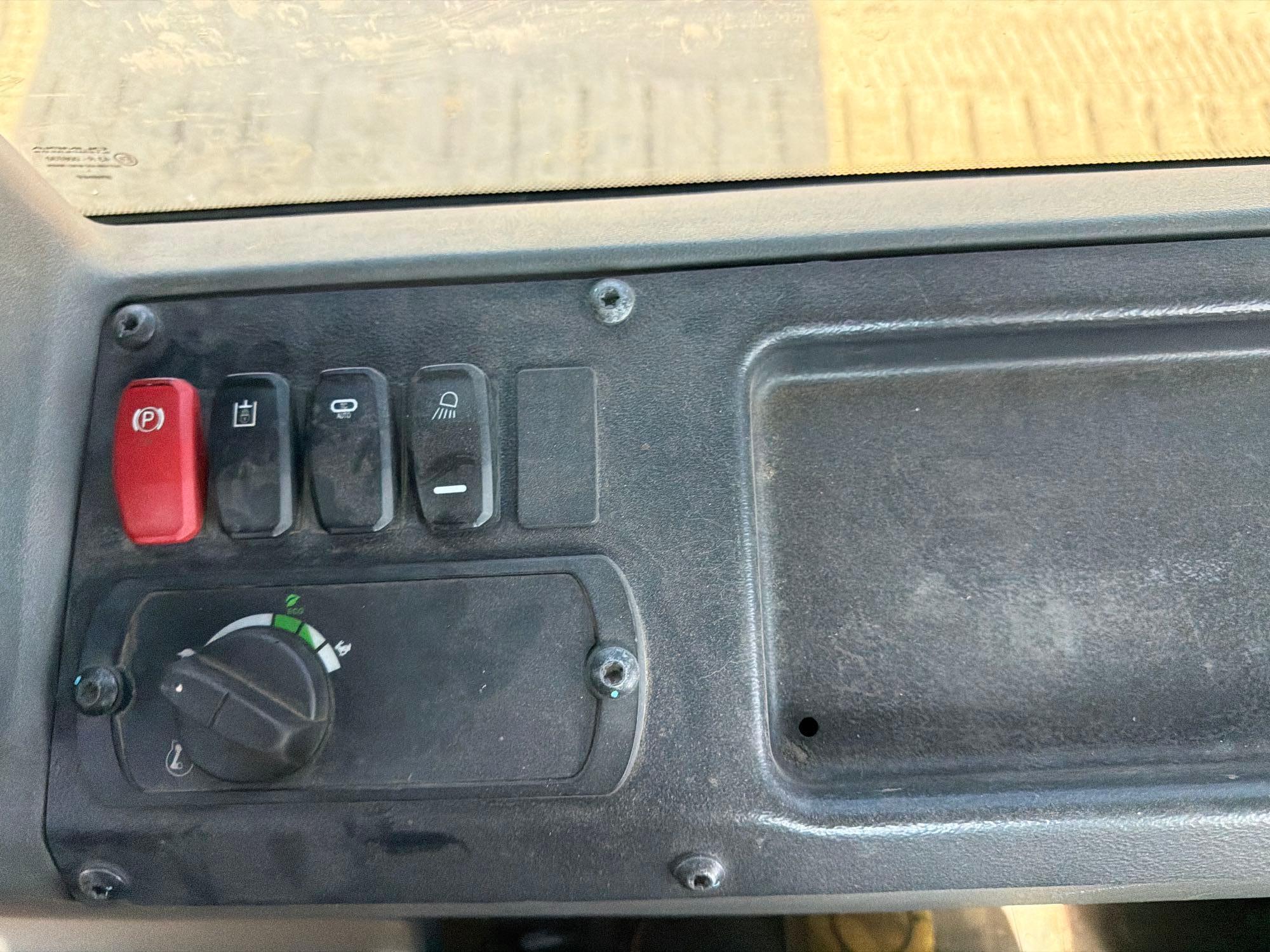2019 Caterpillar D3K2LGP
